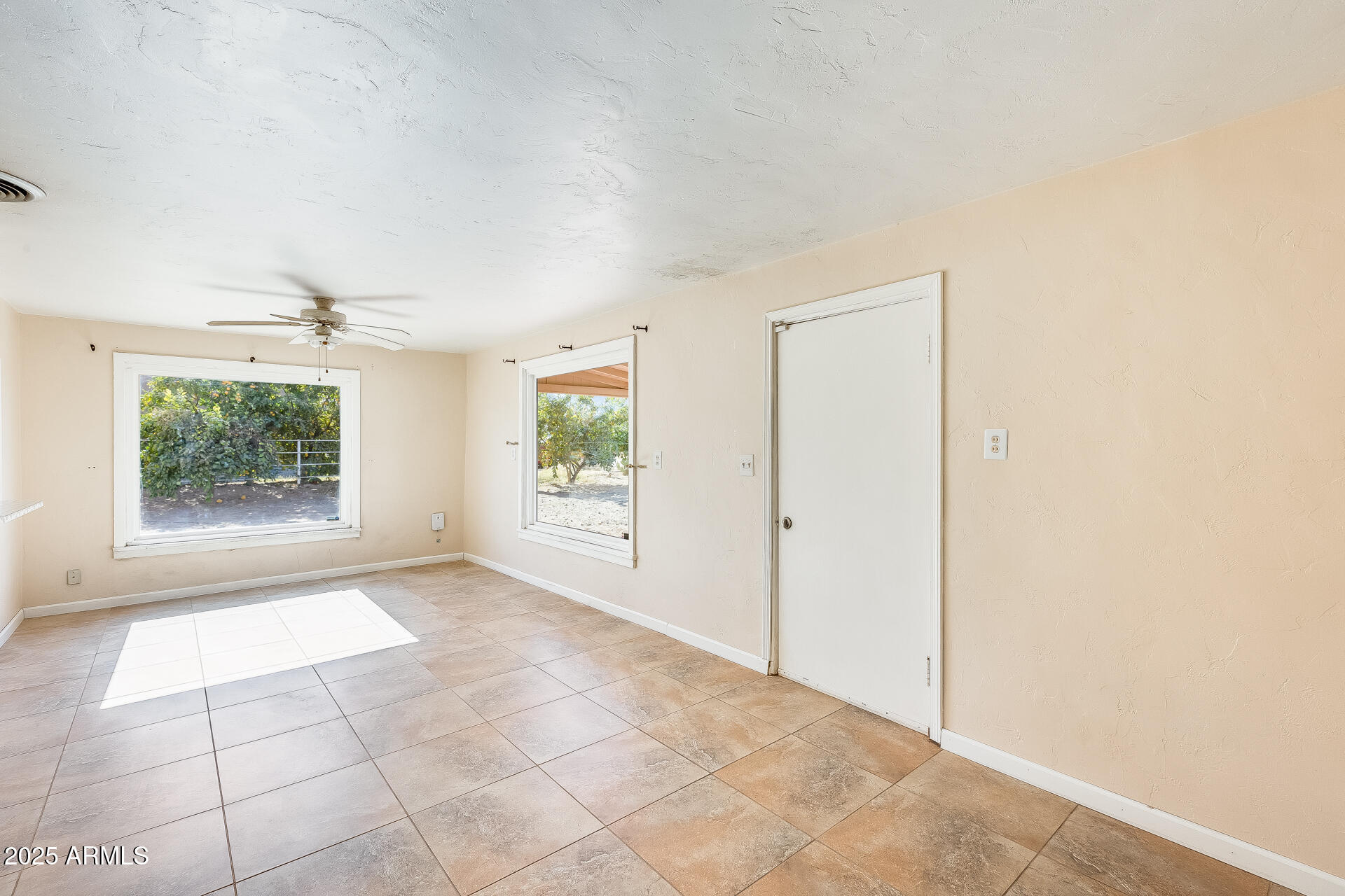 26207 S Lime Drive Property Photo 8
