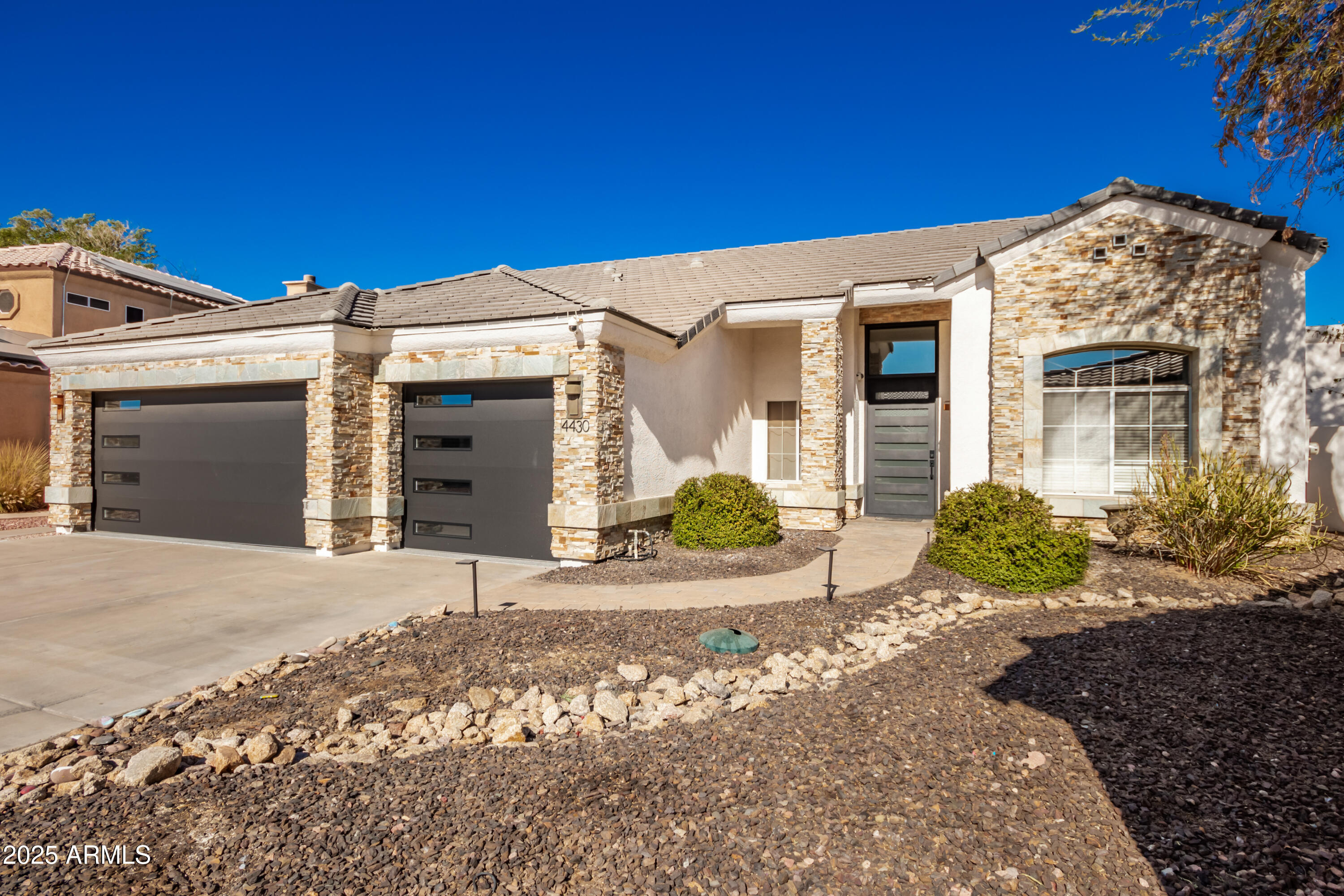 4430 E Graythorn Street Property Photo 7