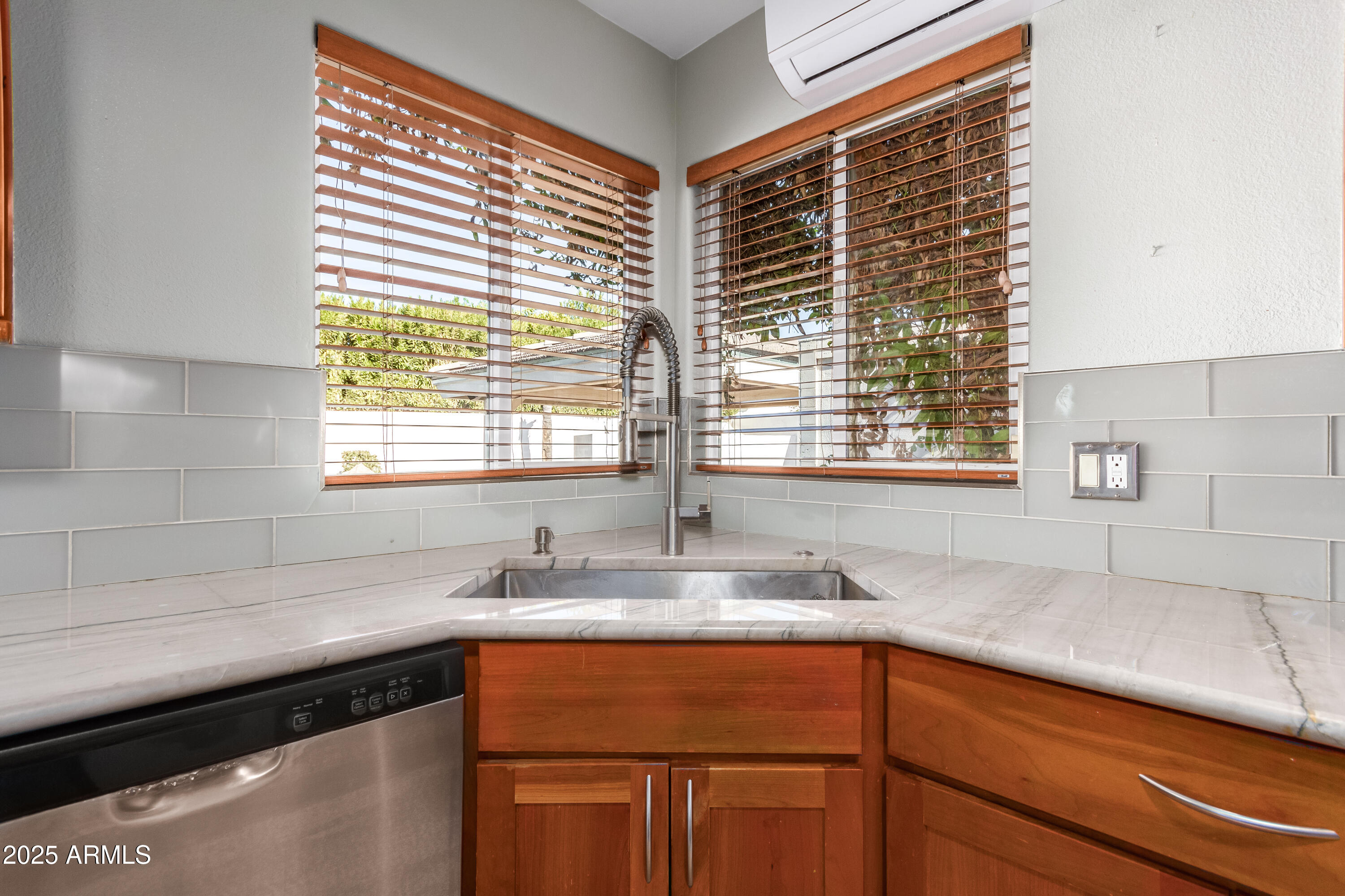 4430 E Graythorn Street Property Photo 10