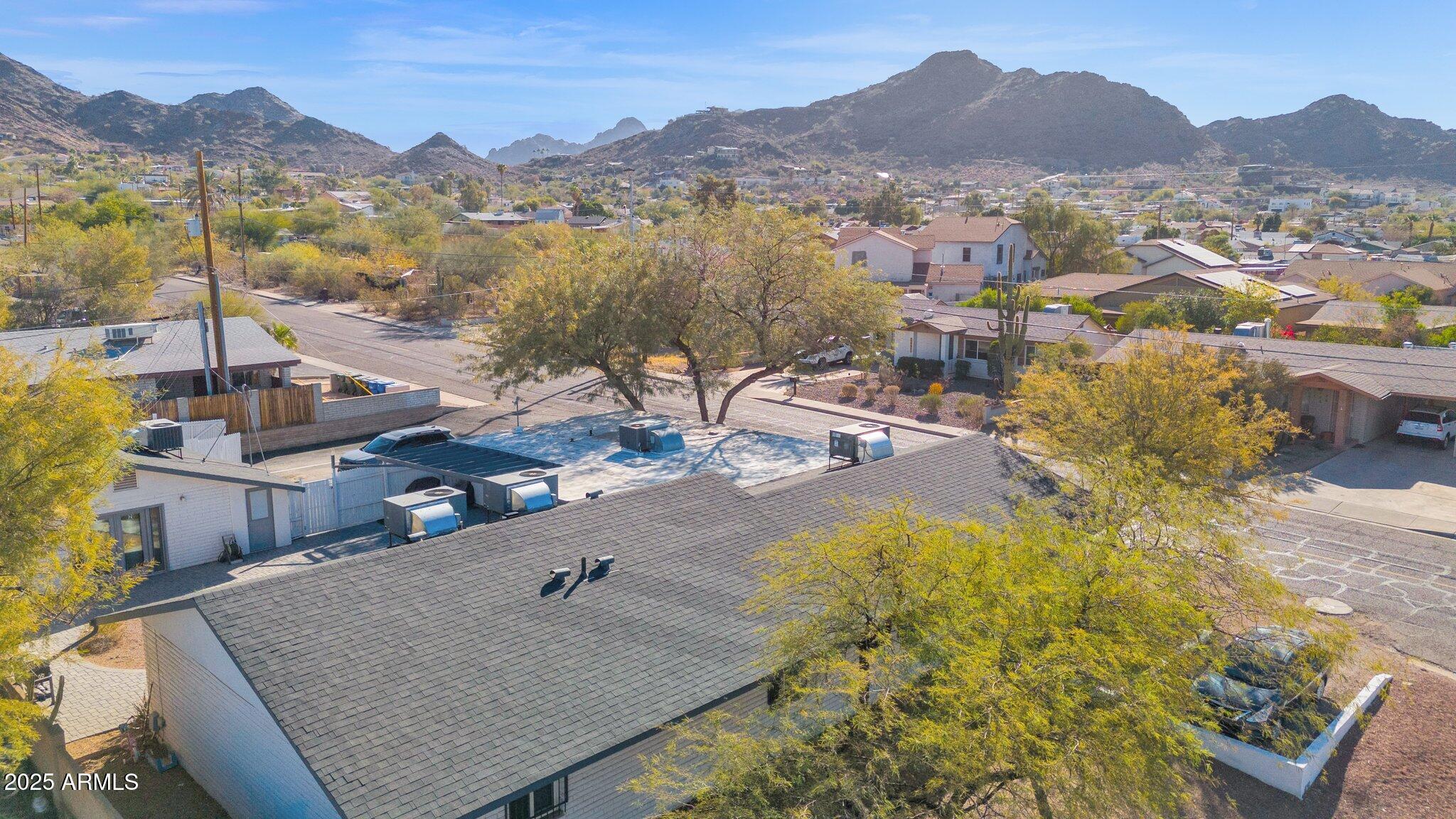 1404 E Mountain View Road Property Photo 8