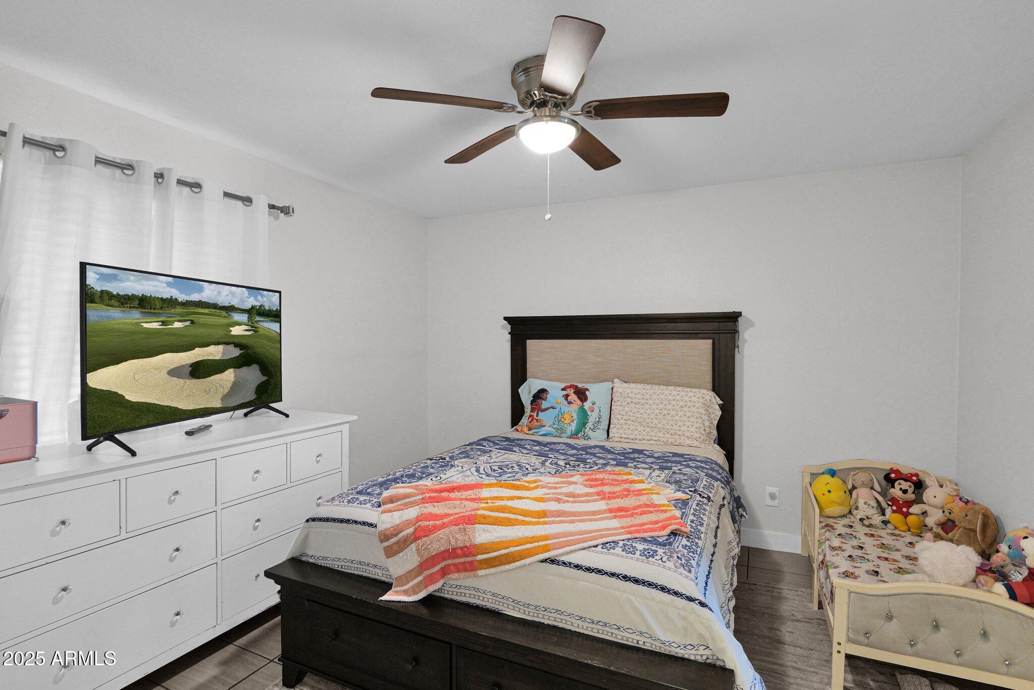 1404 E Mountain View Road Property Photo 12
