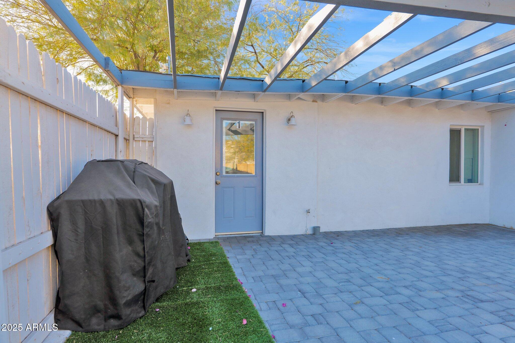 1404 E Mountain View Road Property Photo 21