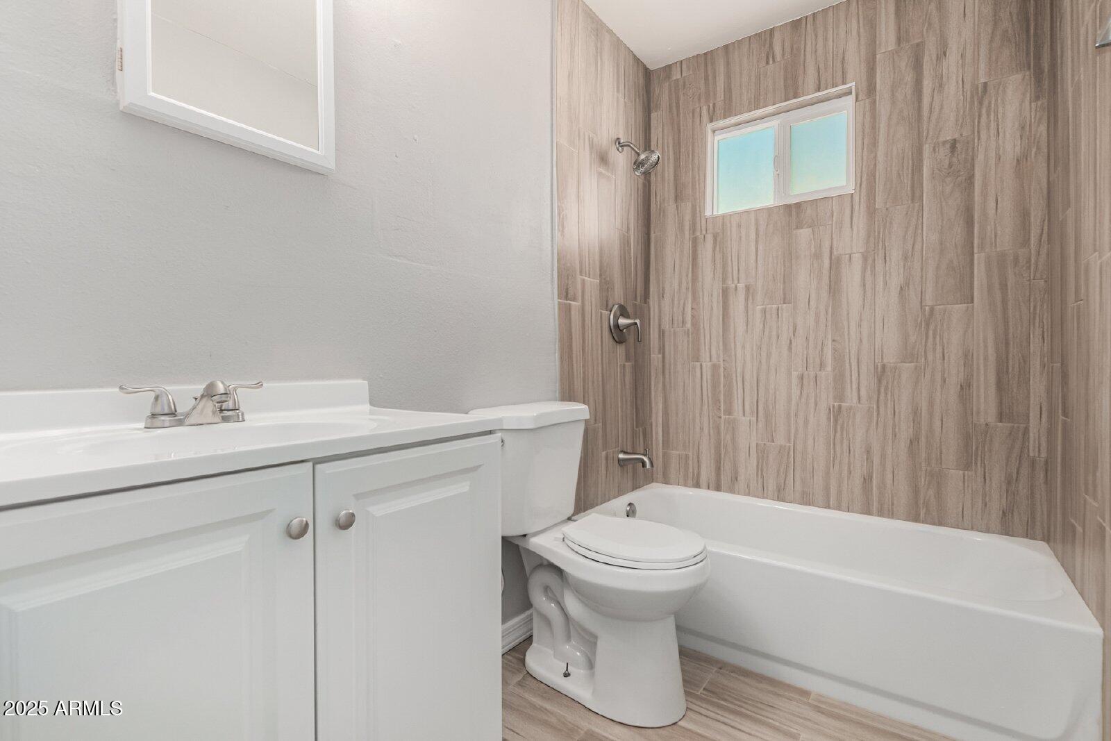 805 E Turney Avenue Property Photo 26