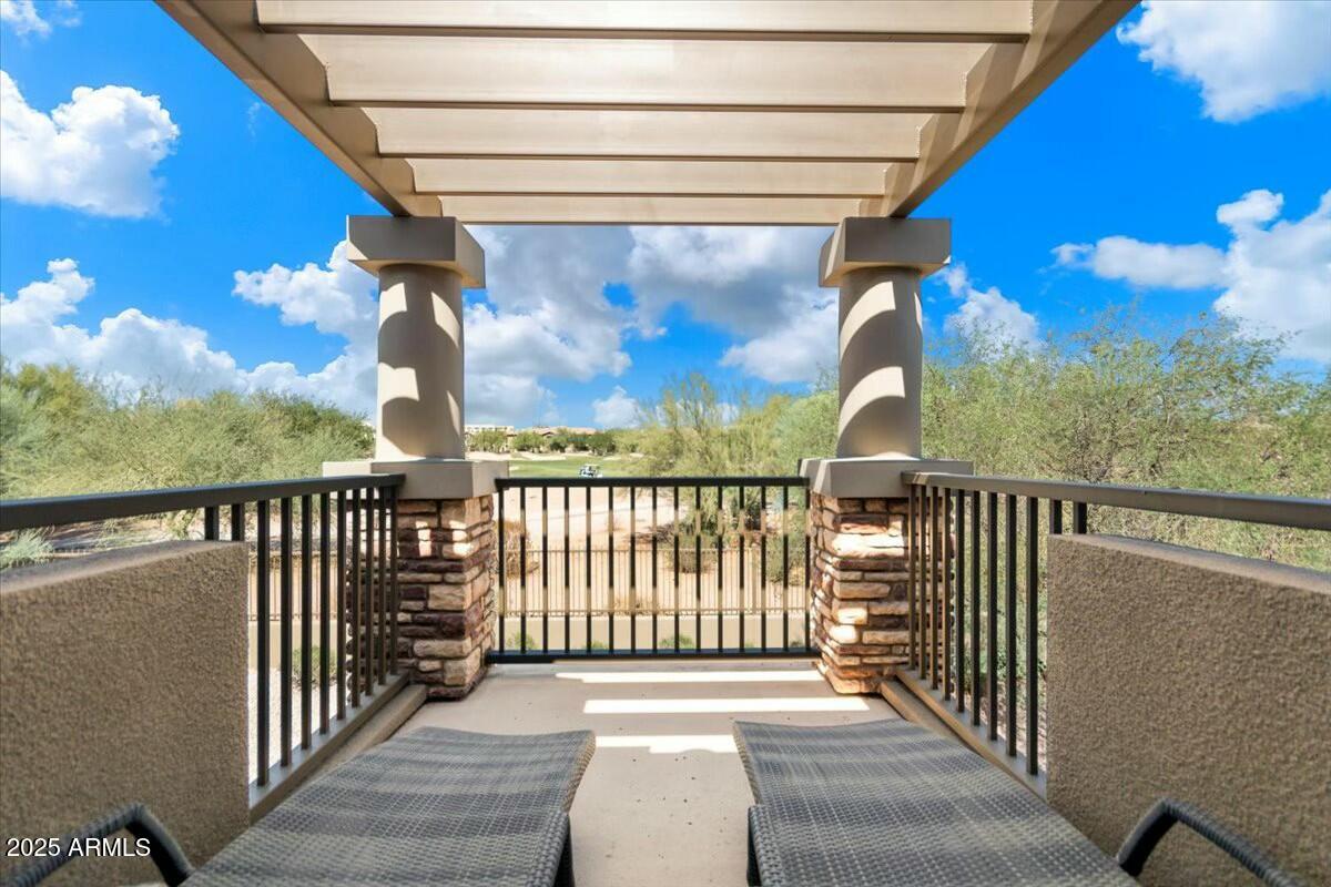 5350 E Deer Valley Drive E Property Photo 3