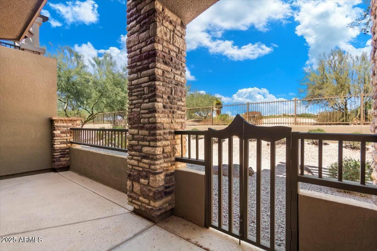 5350 E Deer Valley Drive E Property Photo 4