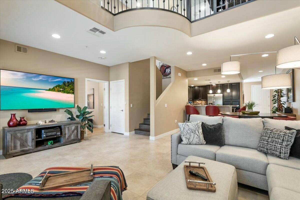 5350 E Deer Valley Drive E Property Photo 15