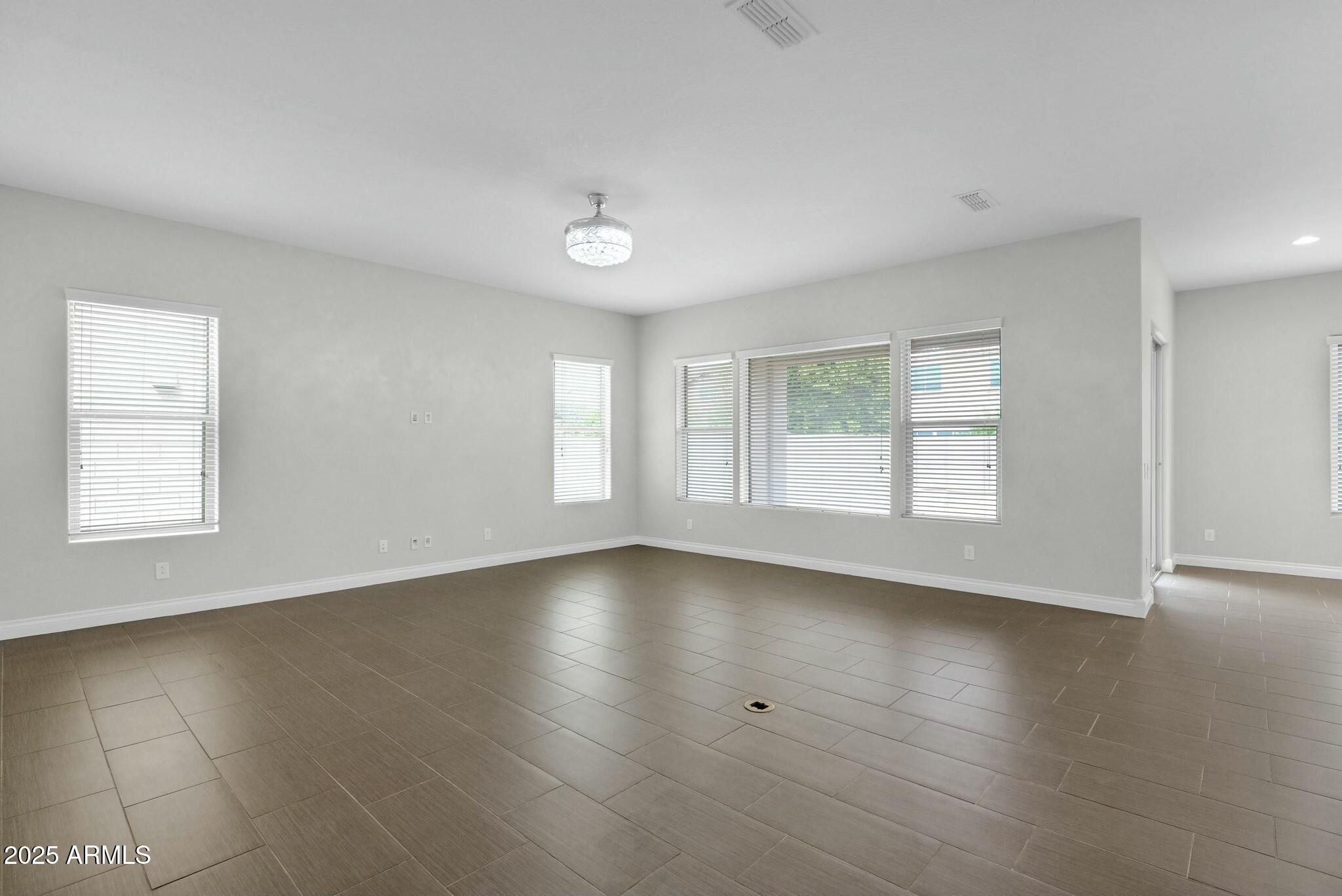 10550 E Sanger Avenue Property Photo 10