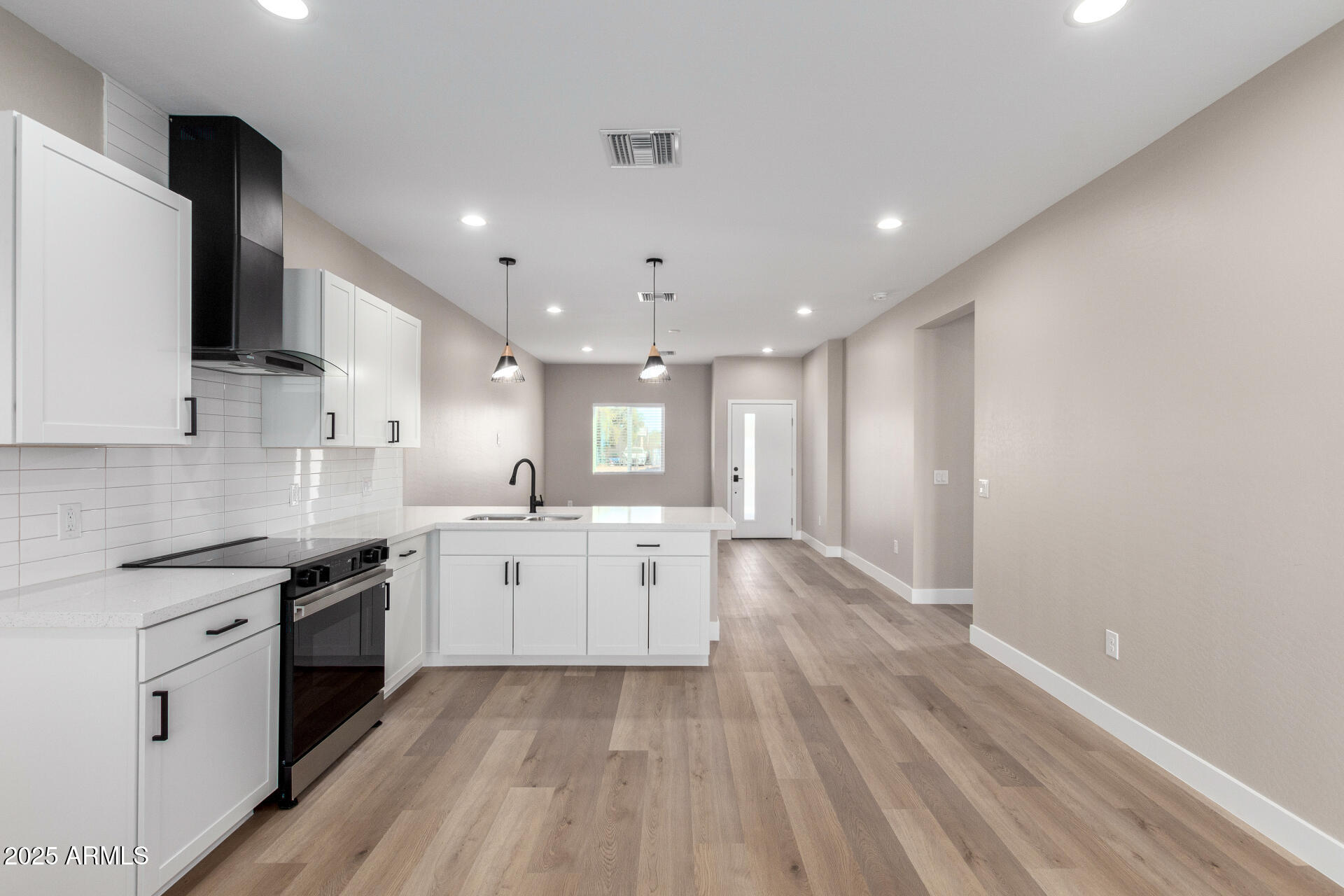 509 N Lincoln Avenue Property Photo 11