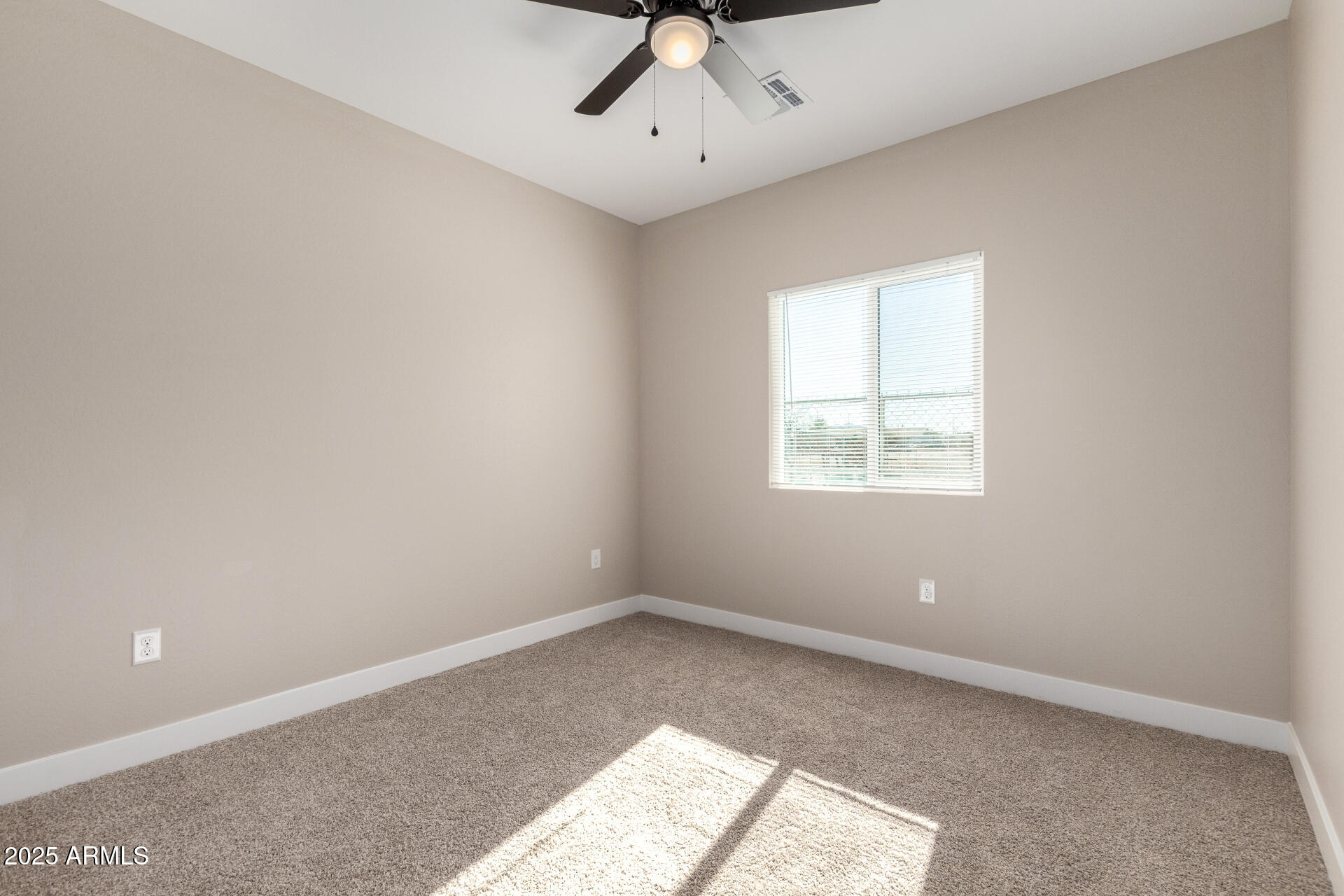 509 N Lincoln Avenue Property Photo 19