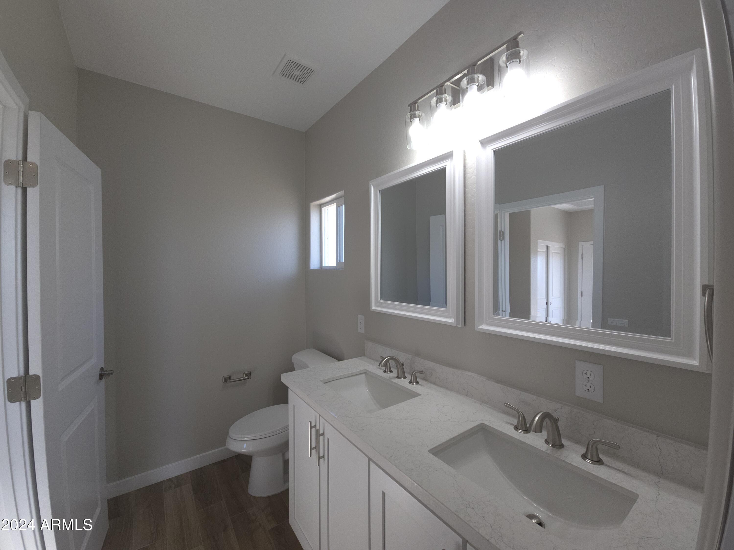 26293 W Desert Crest Street Property Photo 15