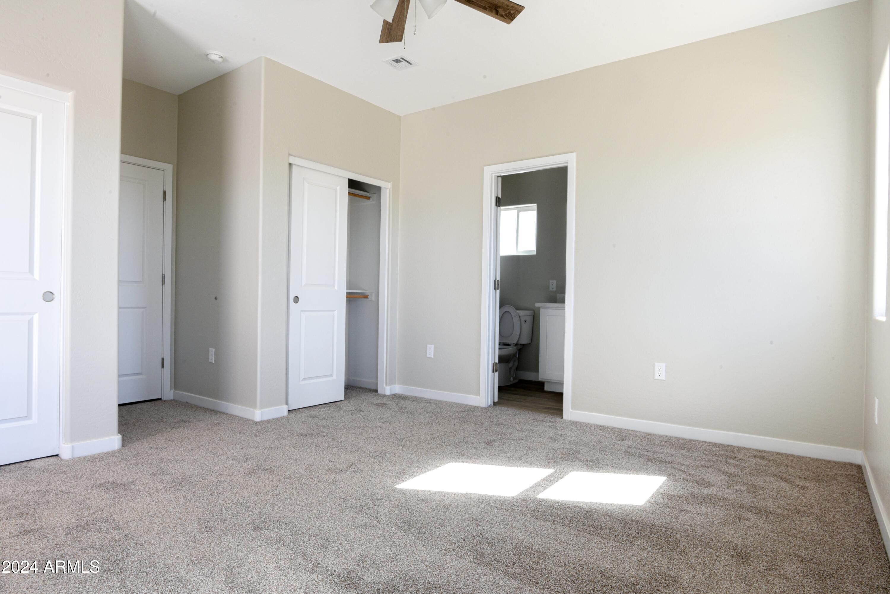 26293 W Desert Crest Street Property Photo 17
