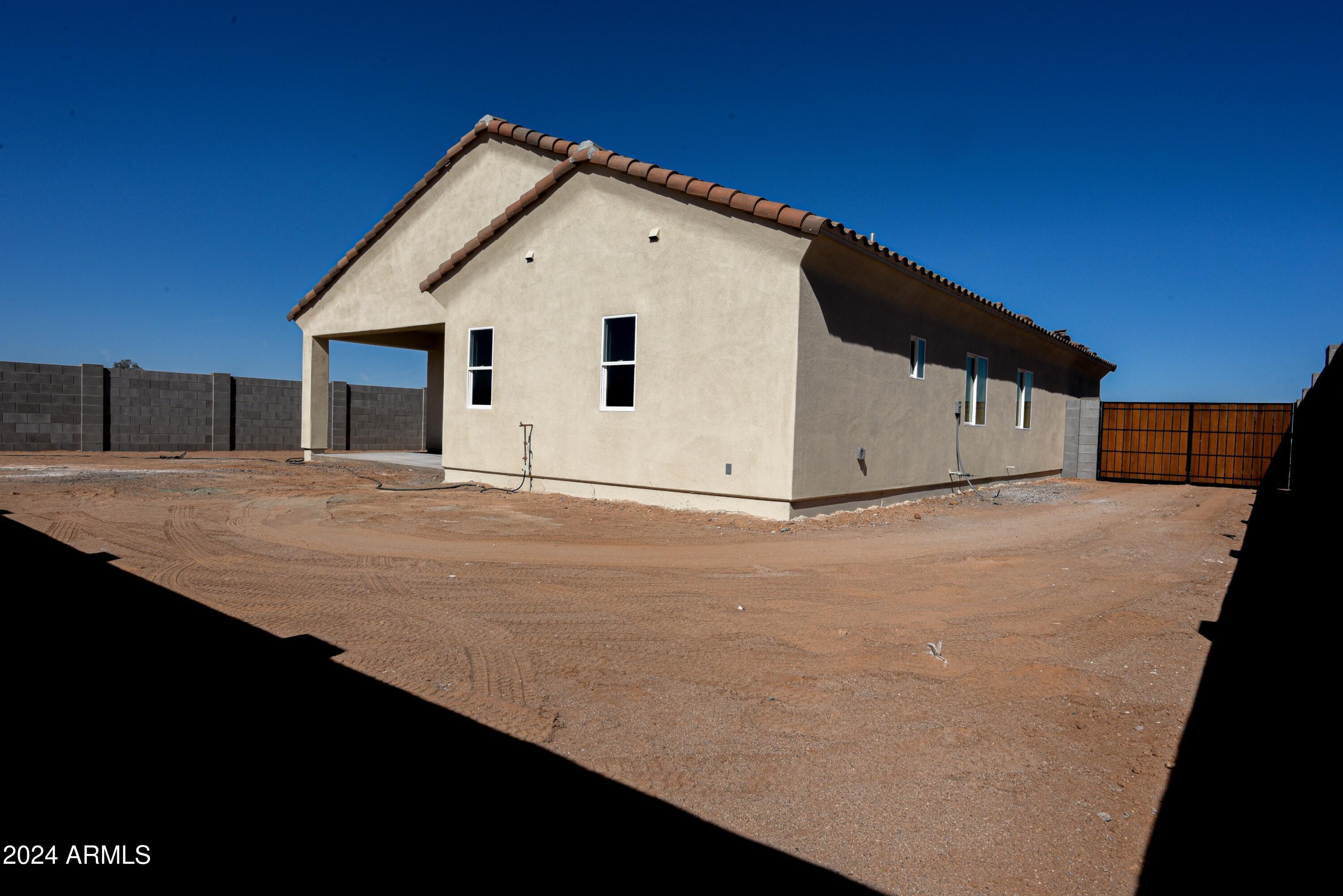 26293 W Desert Crest Street Property Photo 23