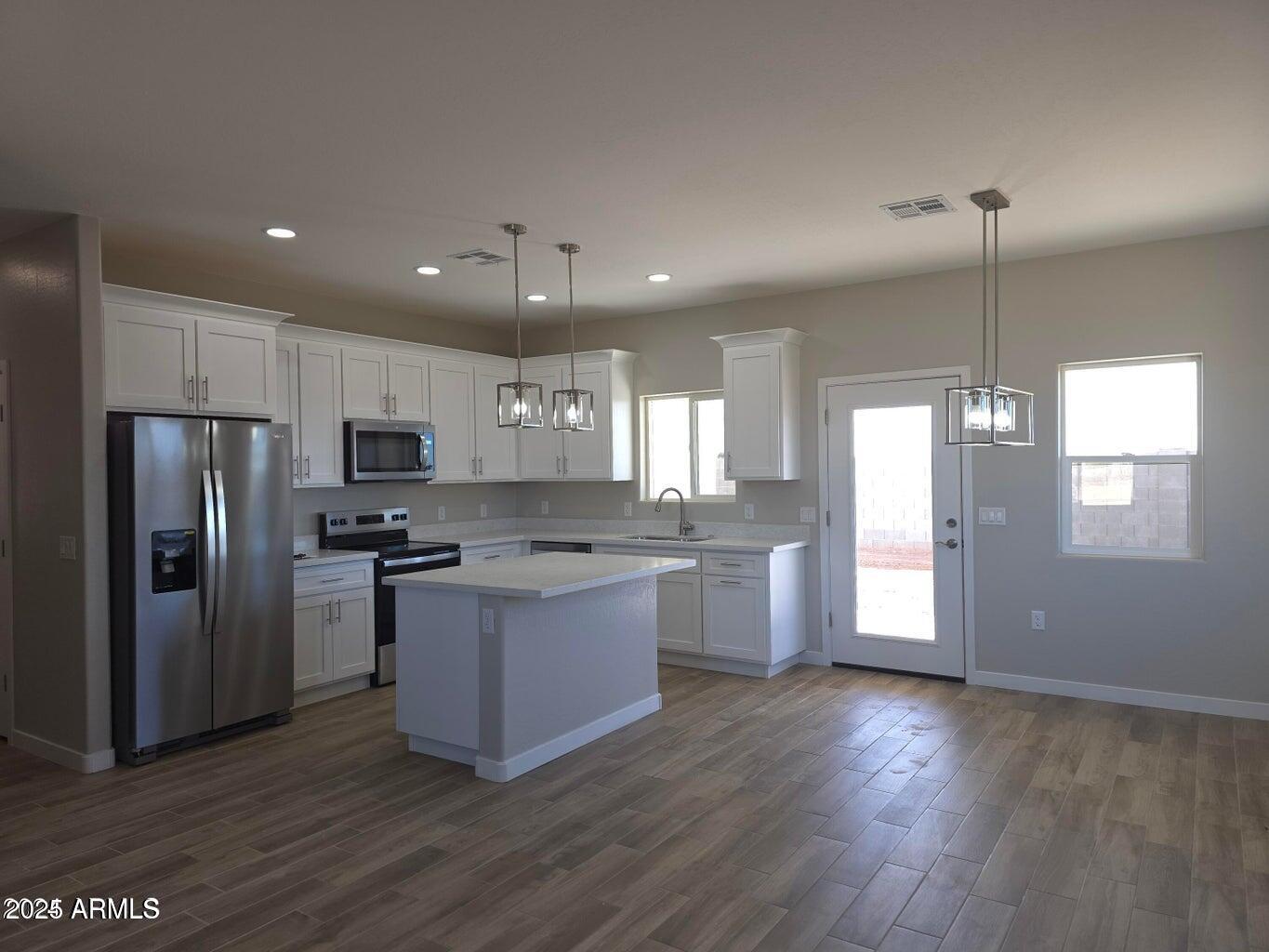 26293 W Desert Crest Street Property Photo 27