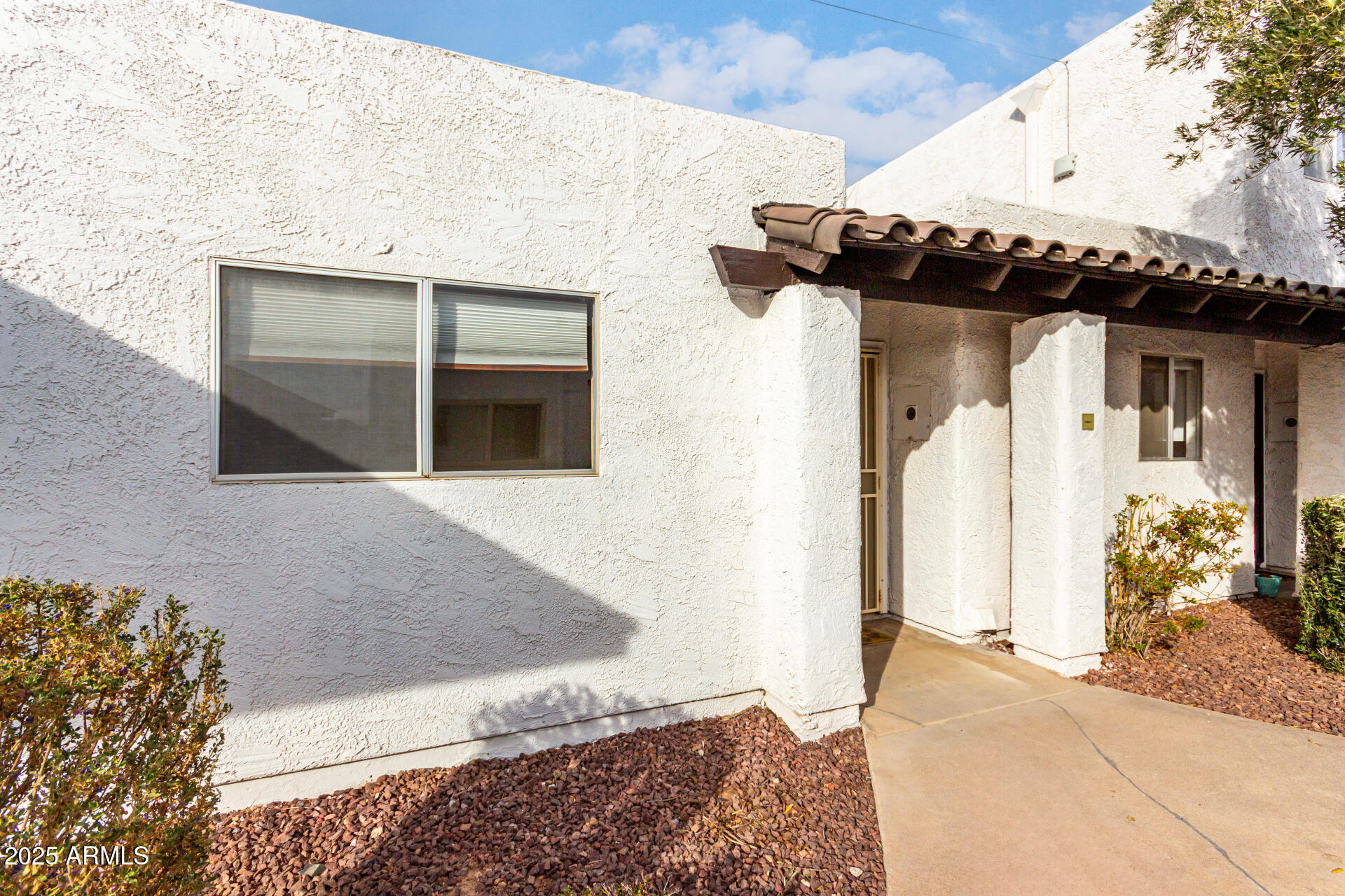 2400 N 71st Street Property Photo 4