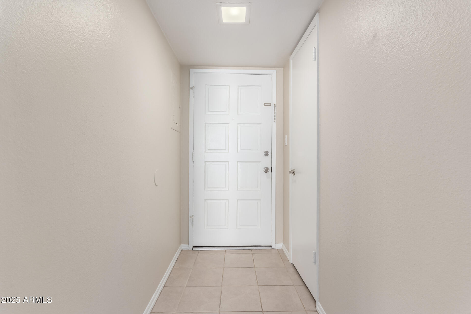 2400 N 71st Street Property Photo 8
