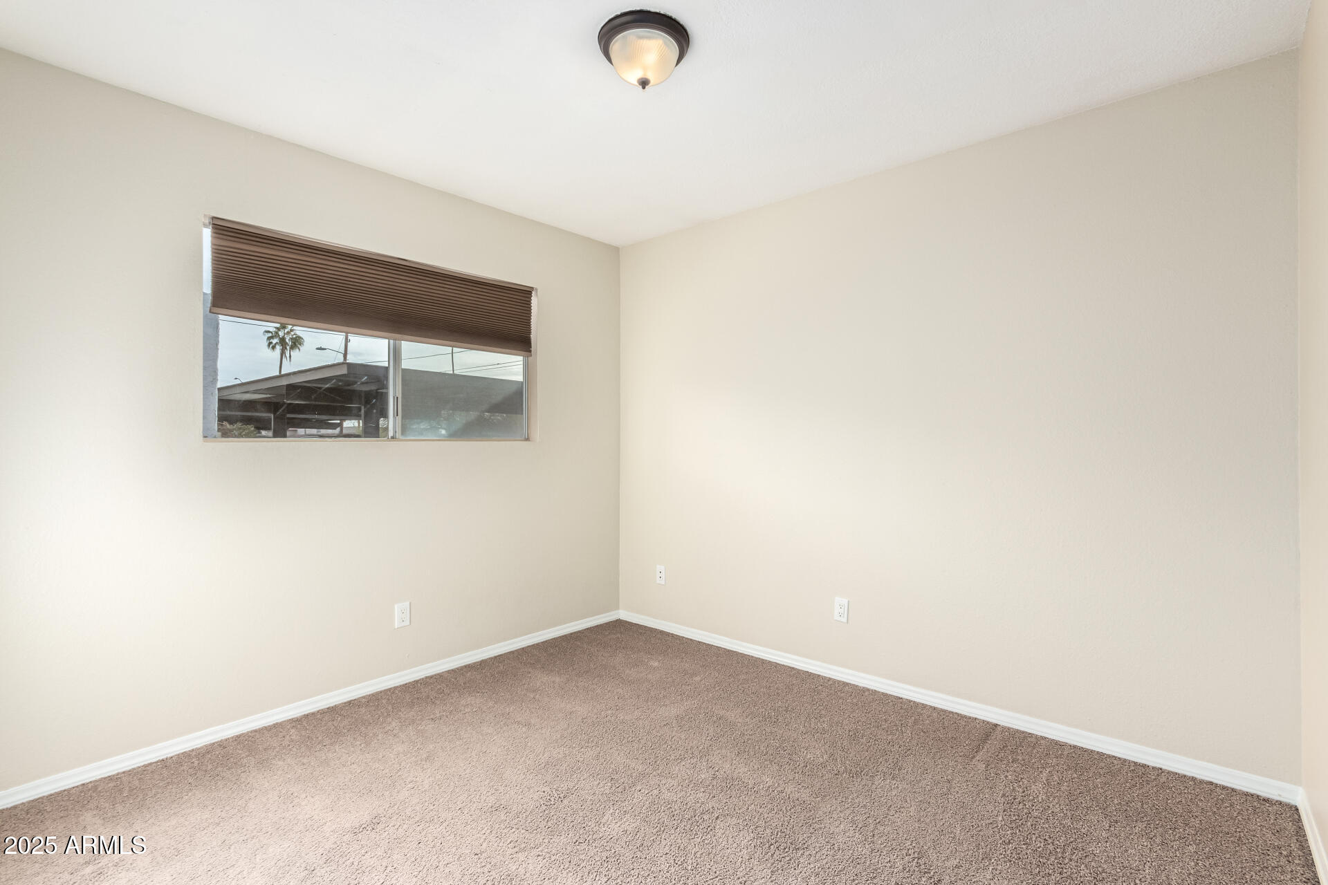 2400 N 71st Street Property Photo 12