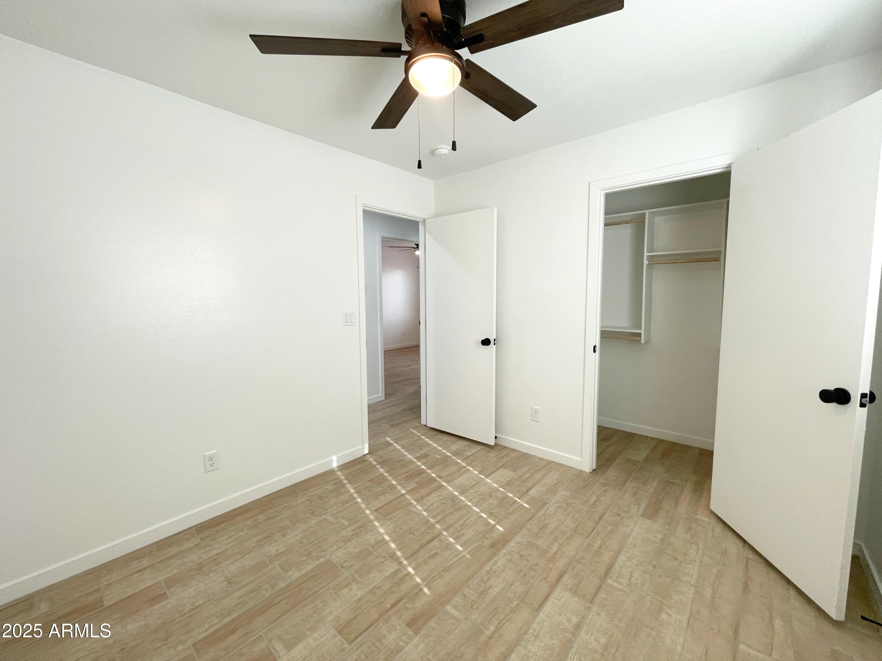 733 S 96th Place Property Photo 15