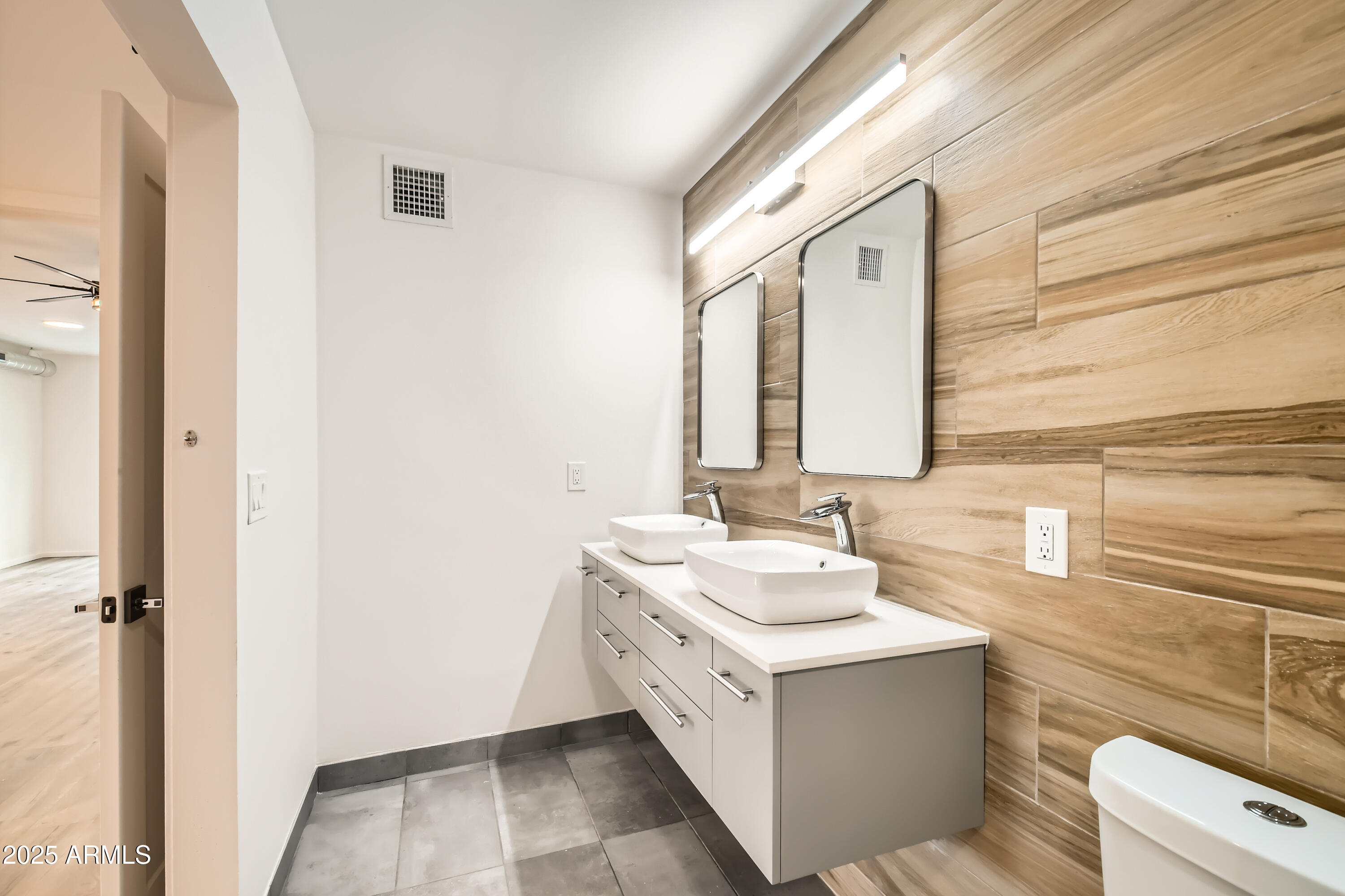 17030 E Calaveras Avenue Property Photo 8