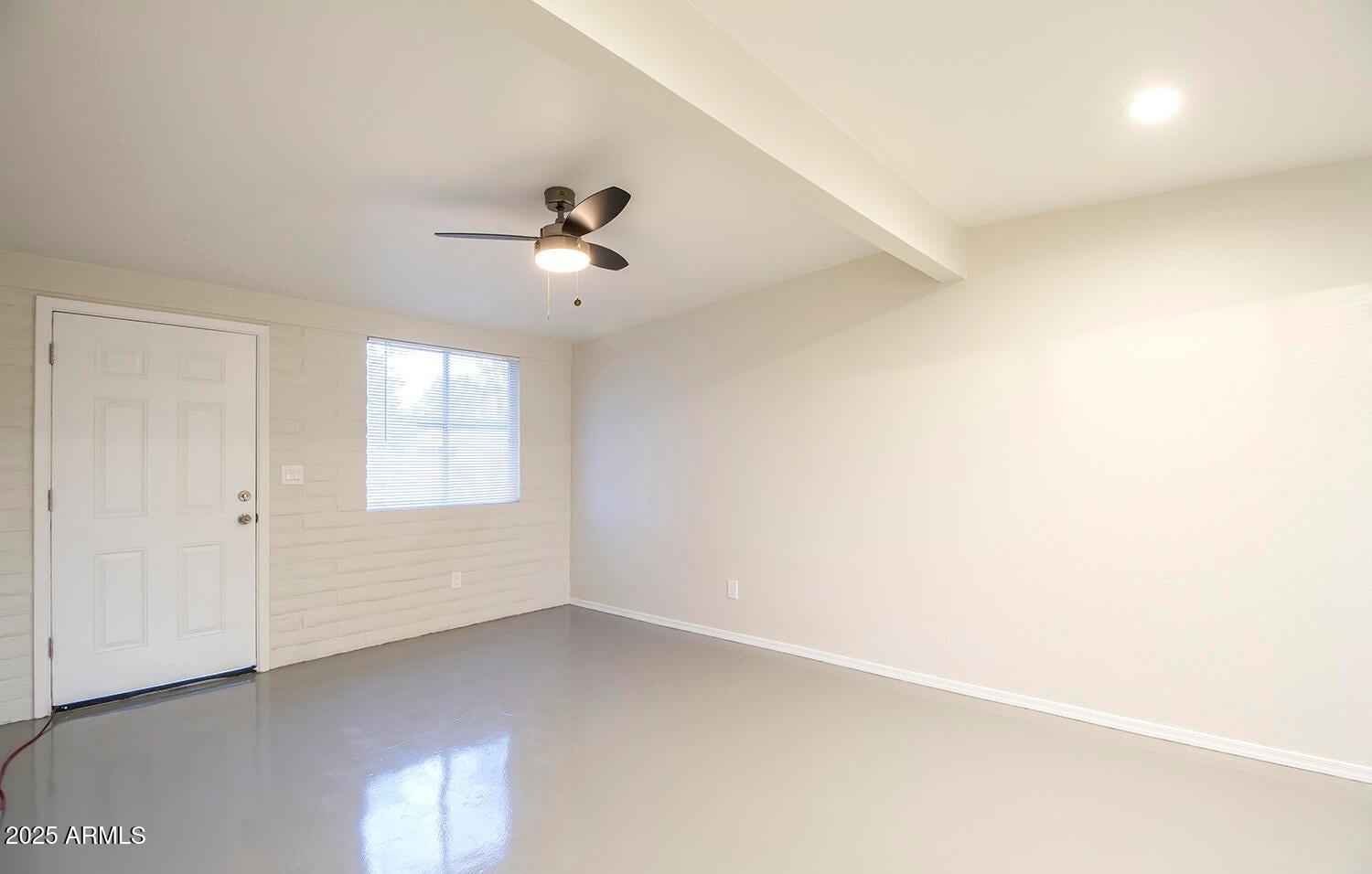 50 W King Road Property Photo 12