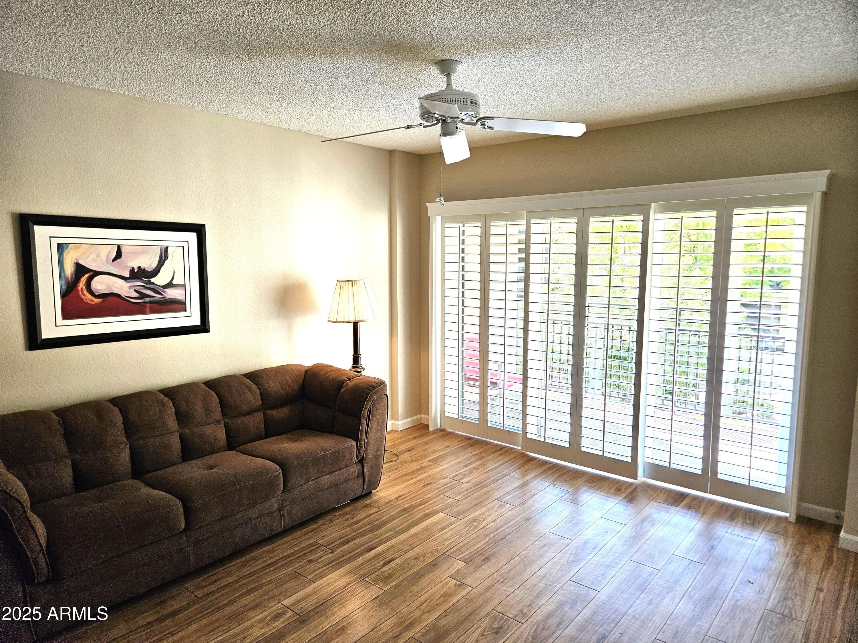 10330 W Thunderbird Boulevard Property Photo 7