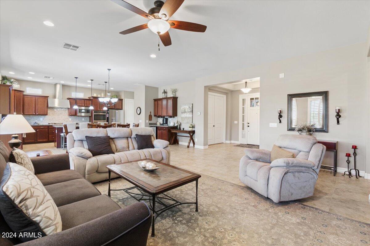 10315 E Palladium Drive Property Photo 6