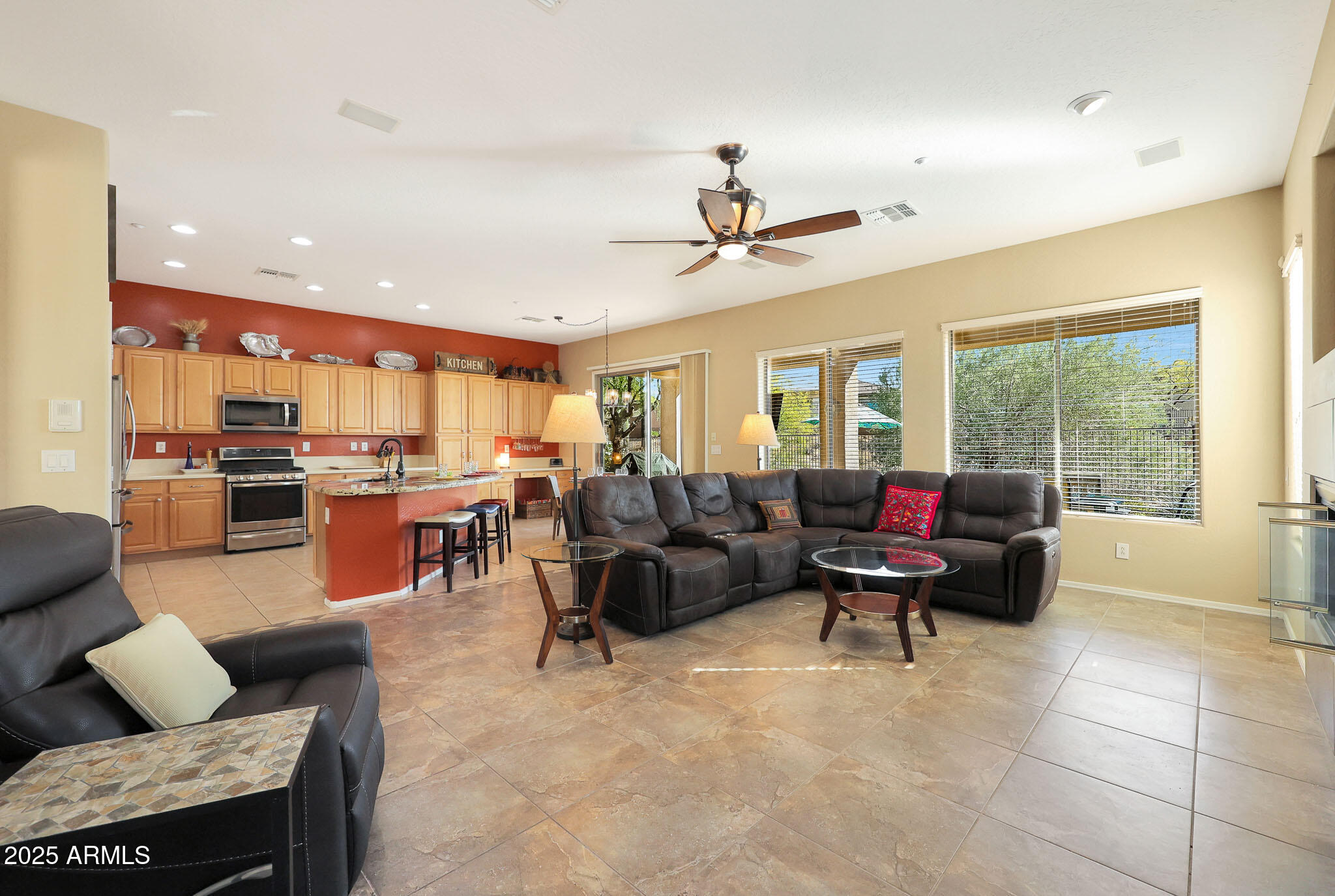 41019 N Congressional Drive Property Photo 15