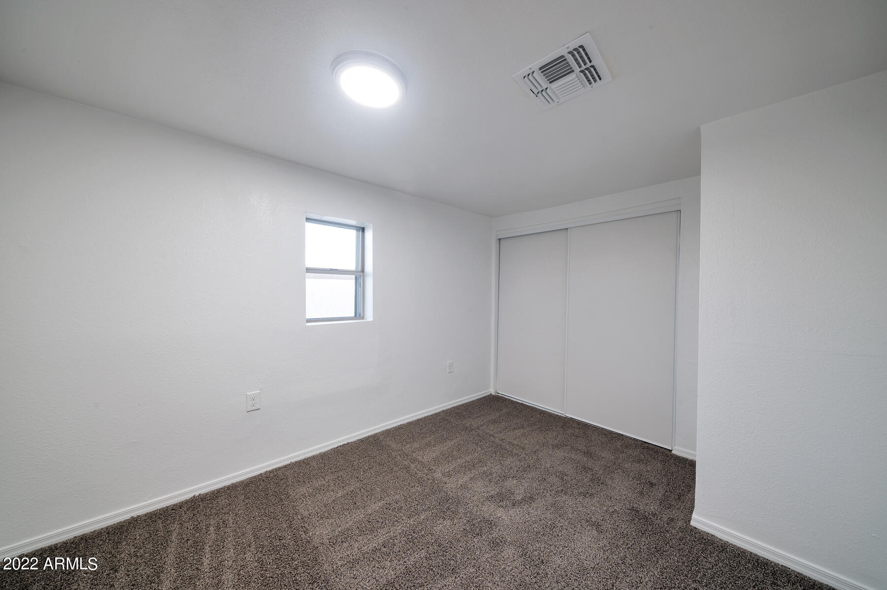 1108 S 33rd Avenue Property Photo 17