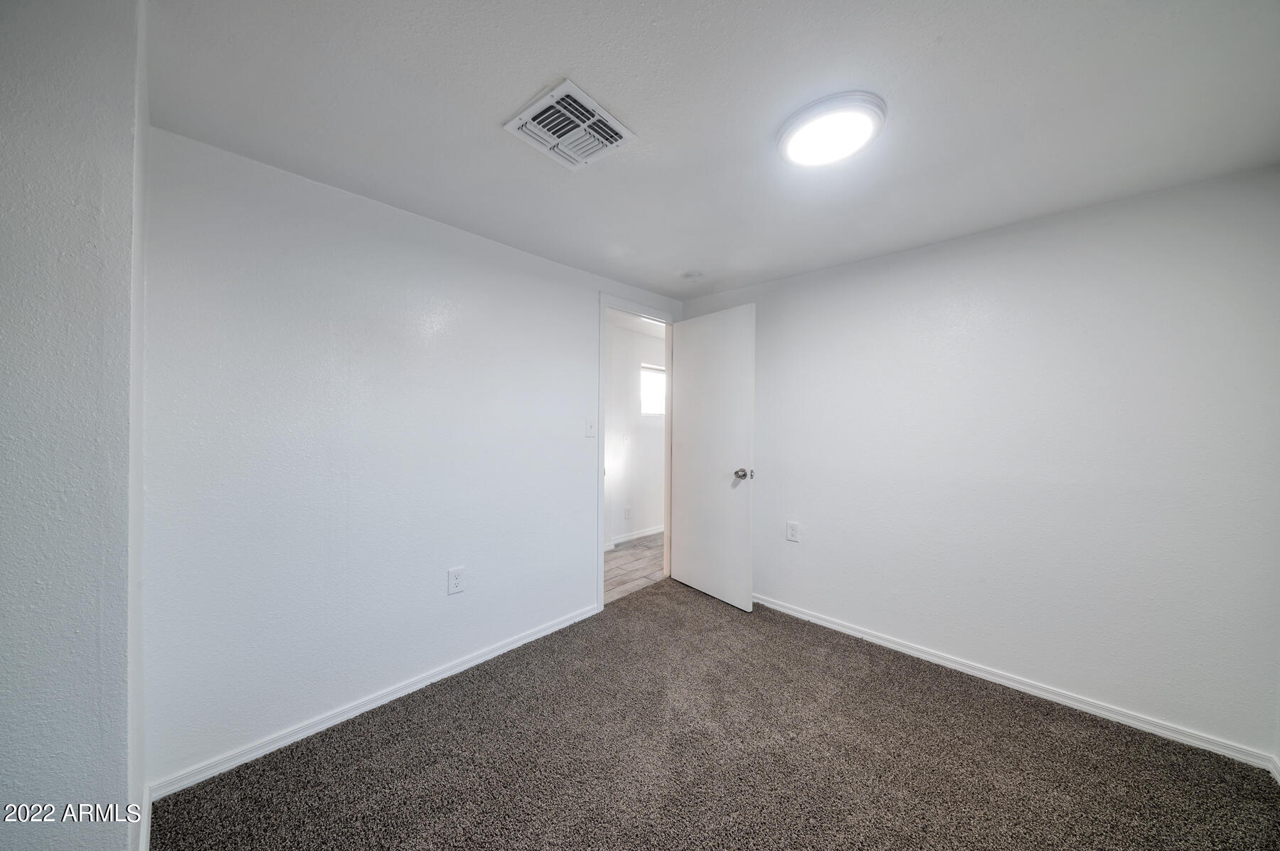 1108 S 33rd Avenue Property Photo 20