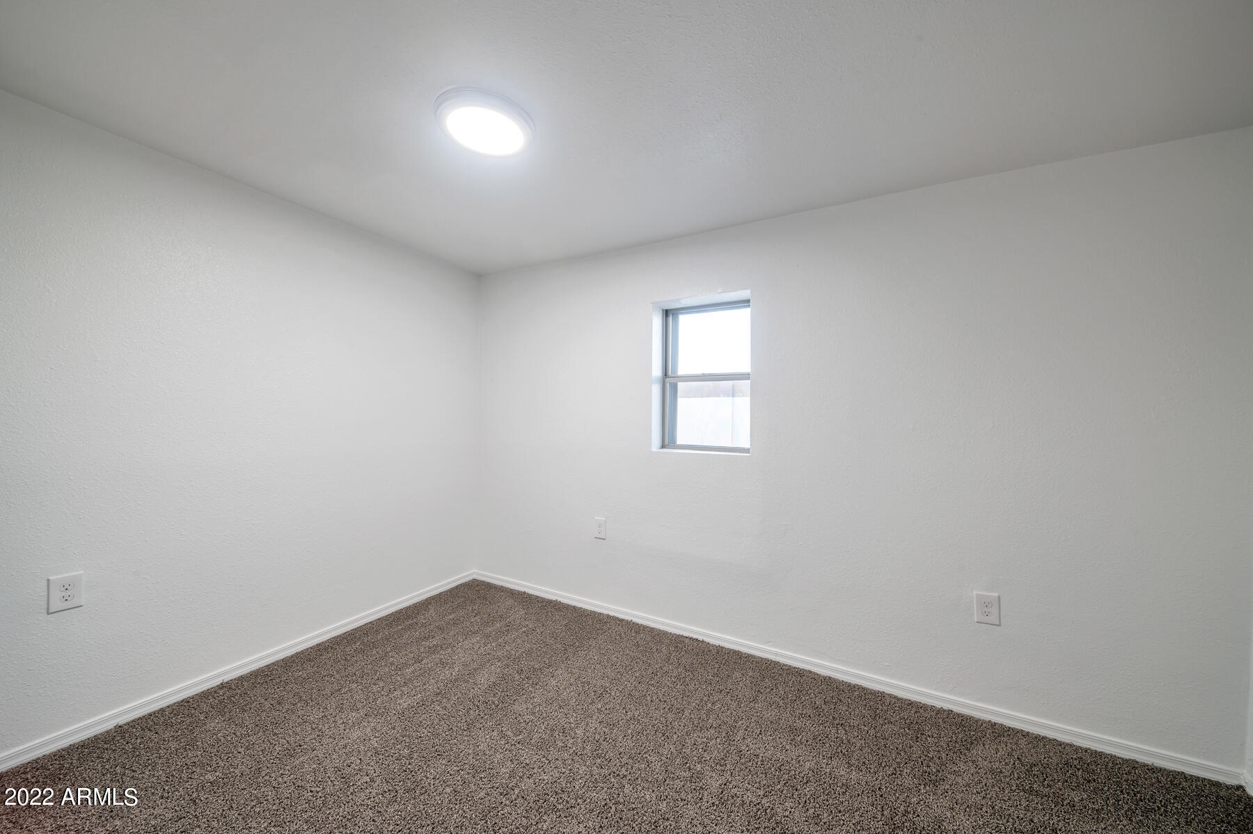 1108 S 33rd Avenue Property Photo 22