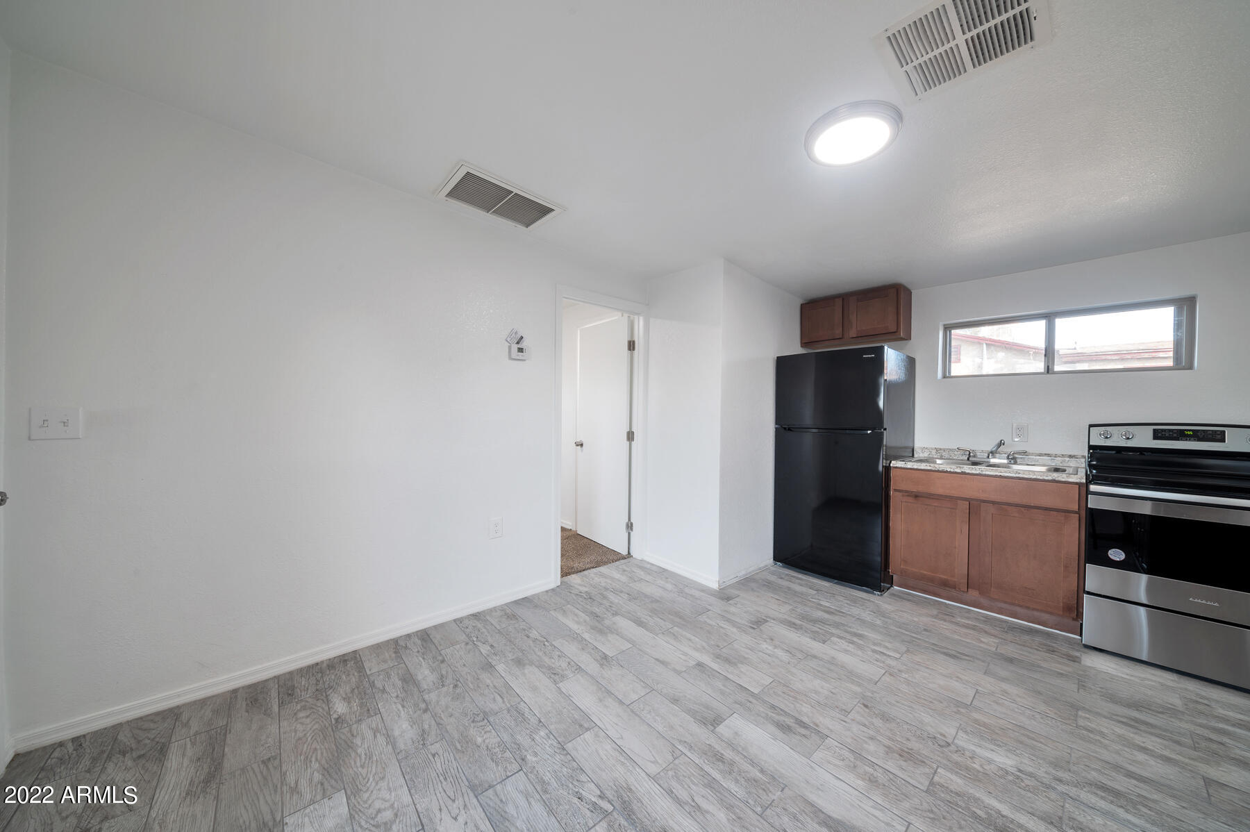 1108 S 33rd Avenue Property Photo 25
