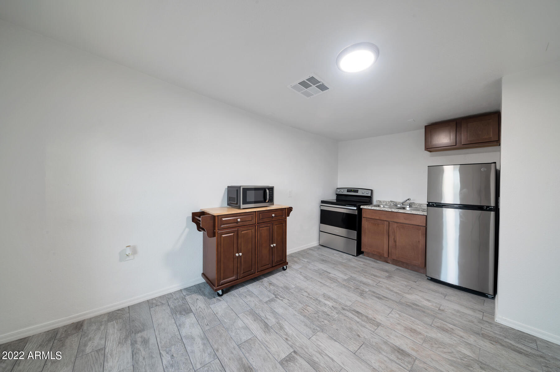 1108 S 33rd Avenue Property Photo 32