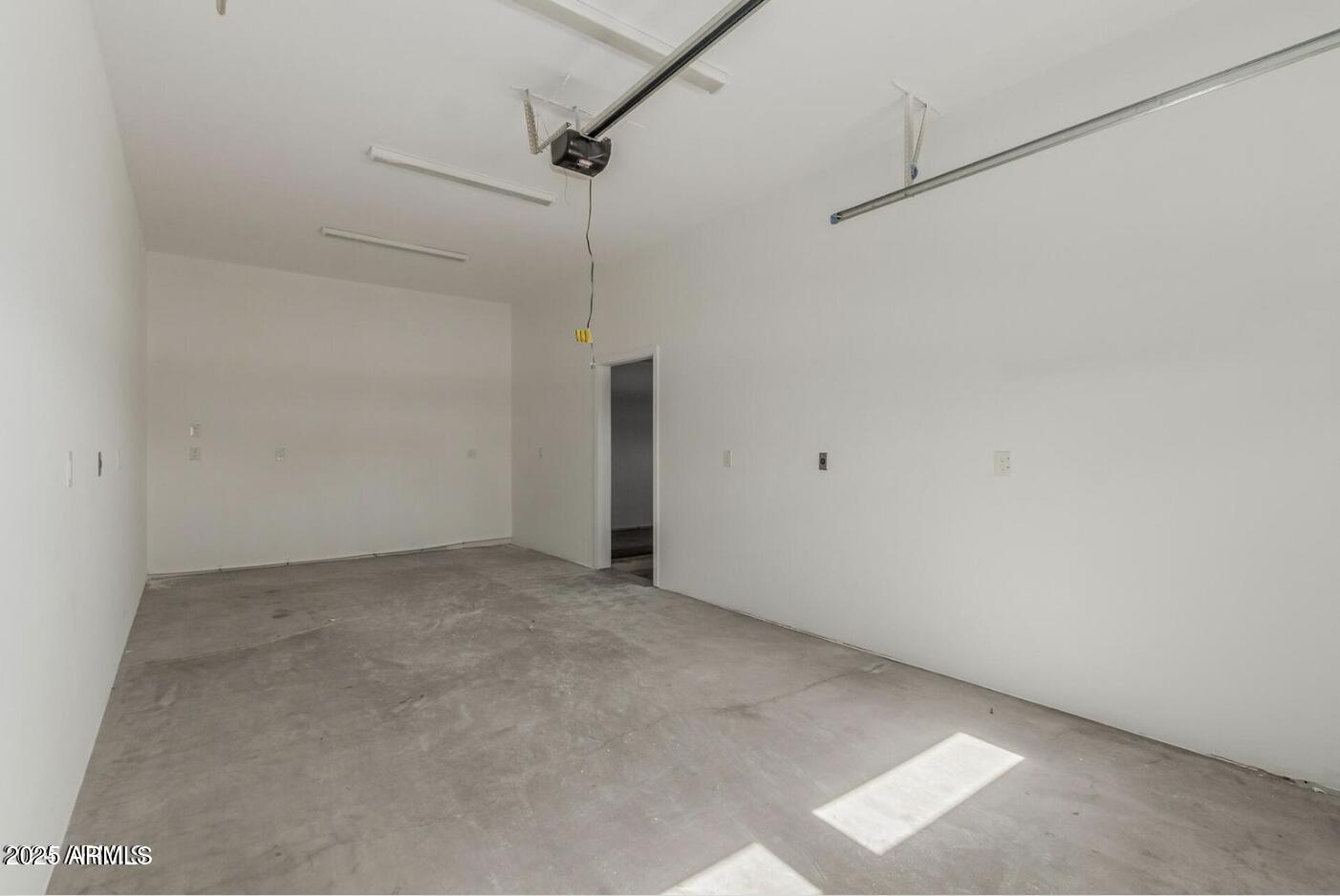 126 E Northern Avenue Property Photo 38