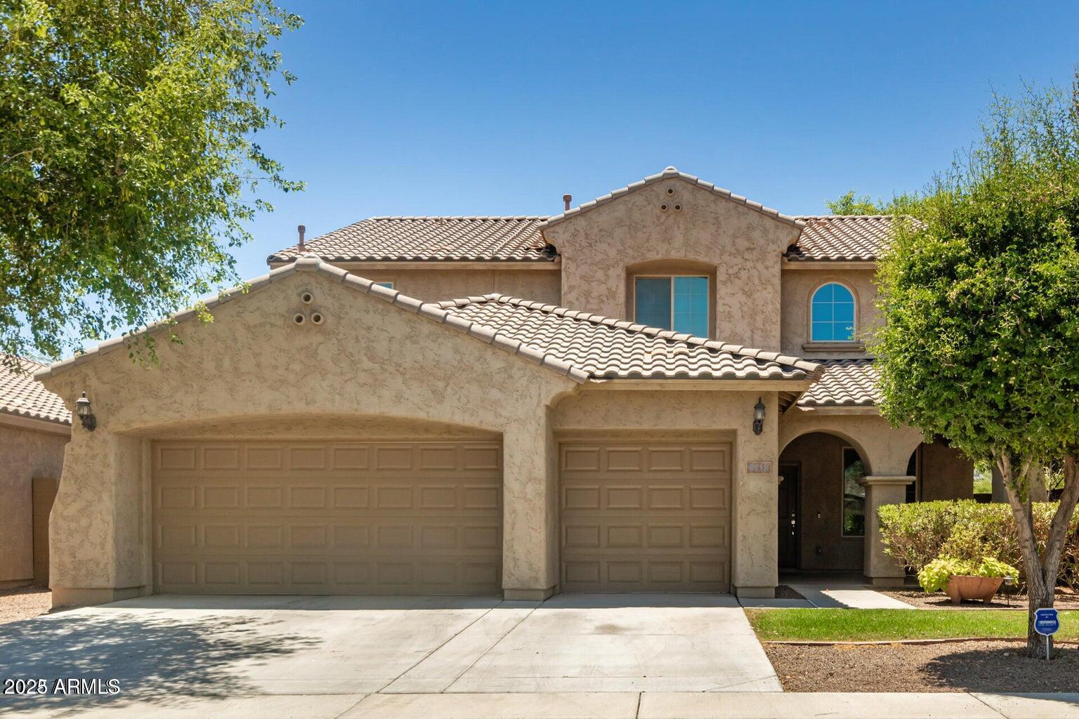 8718 N 180th Drive Property Photo 1