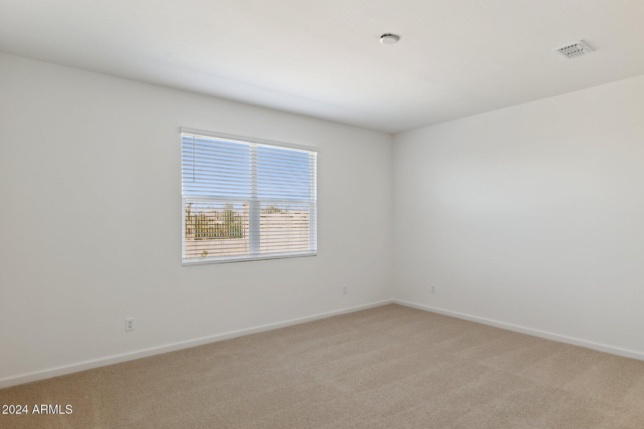 25380 W Sunland Avenue Property Photo 16