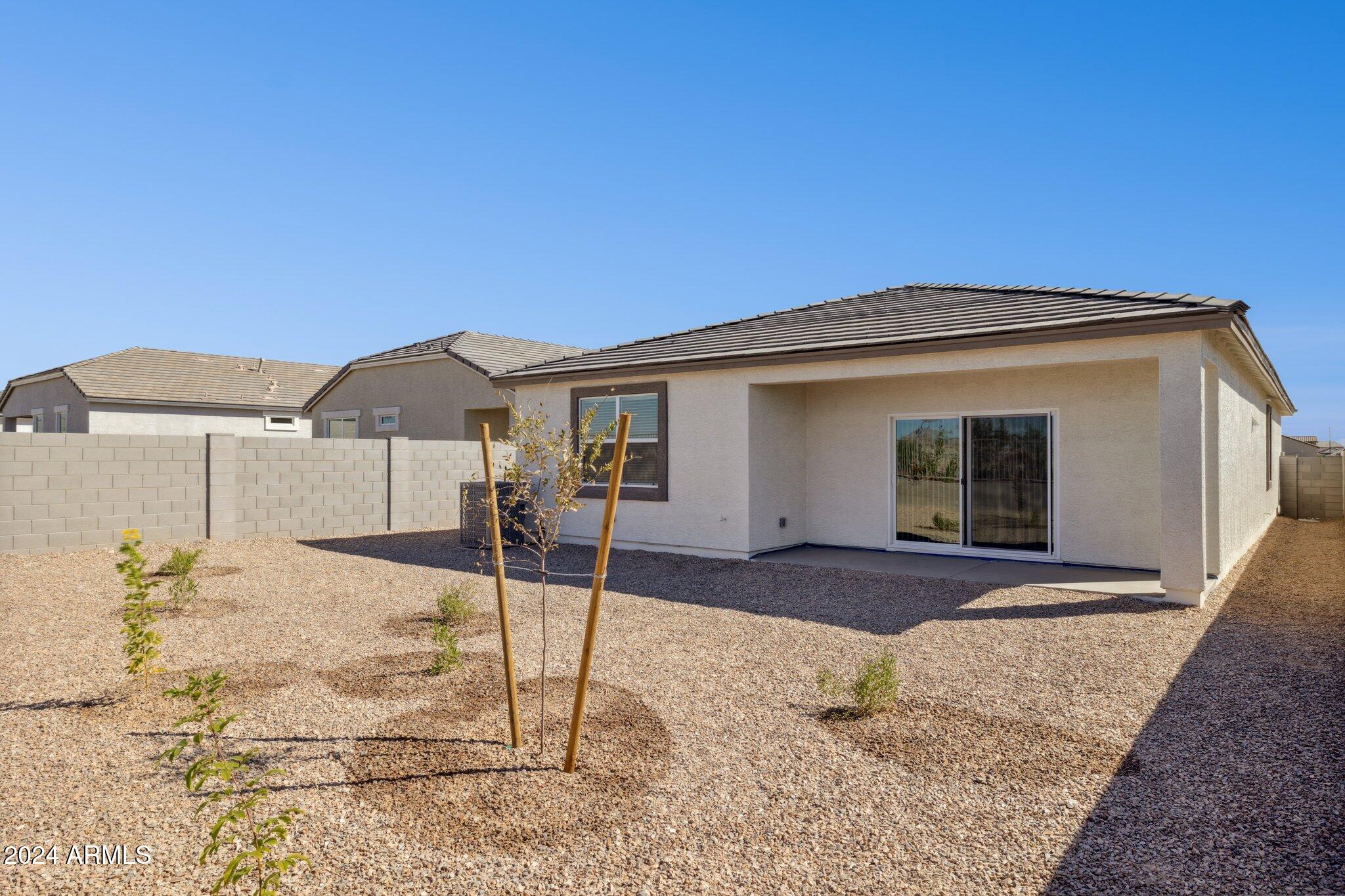 25380 W Sunland Avenue Property Photo 20