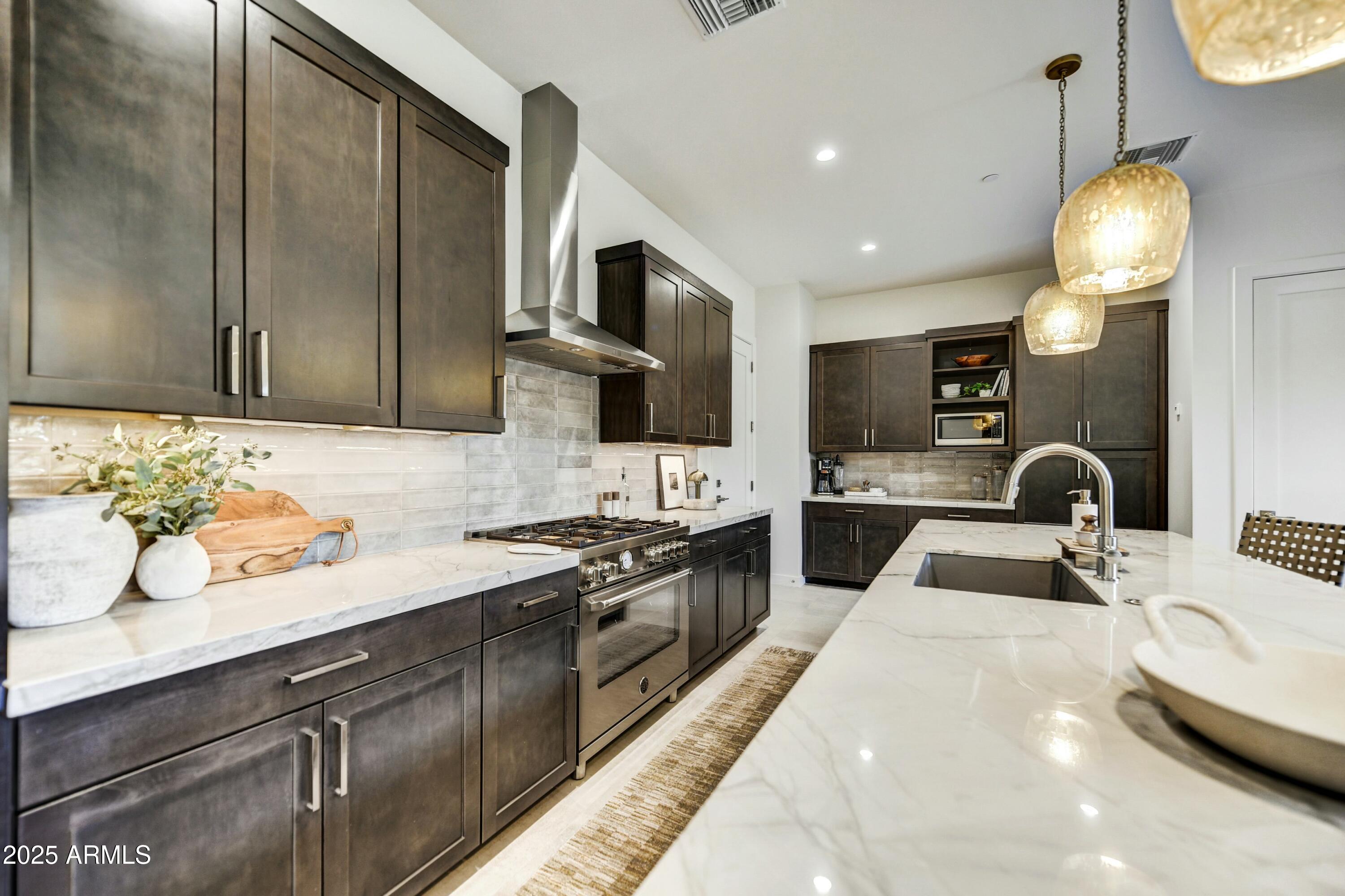 6525 E Cave Creek Road Property Photo 6