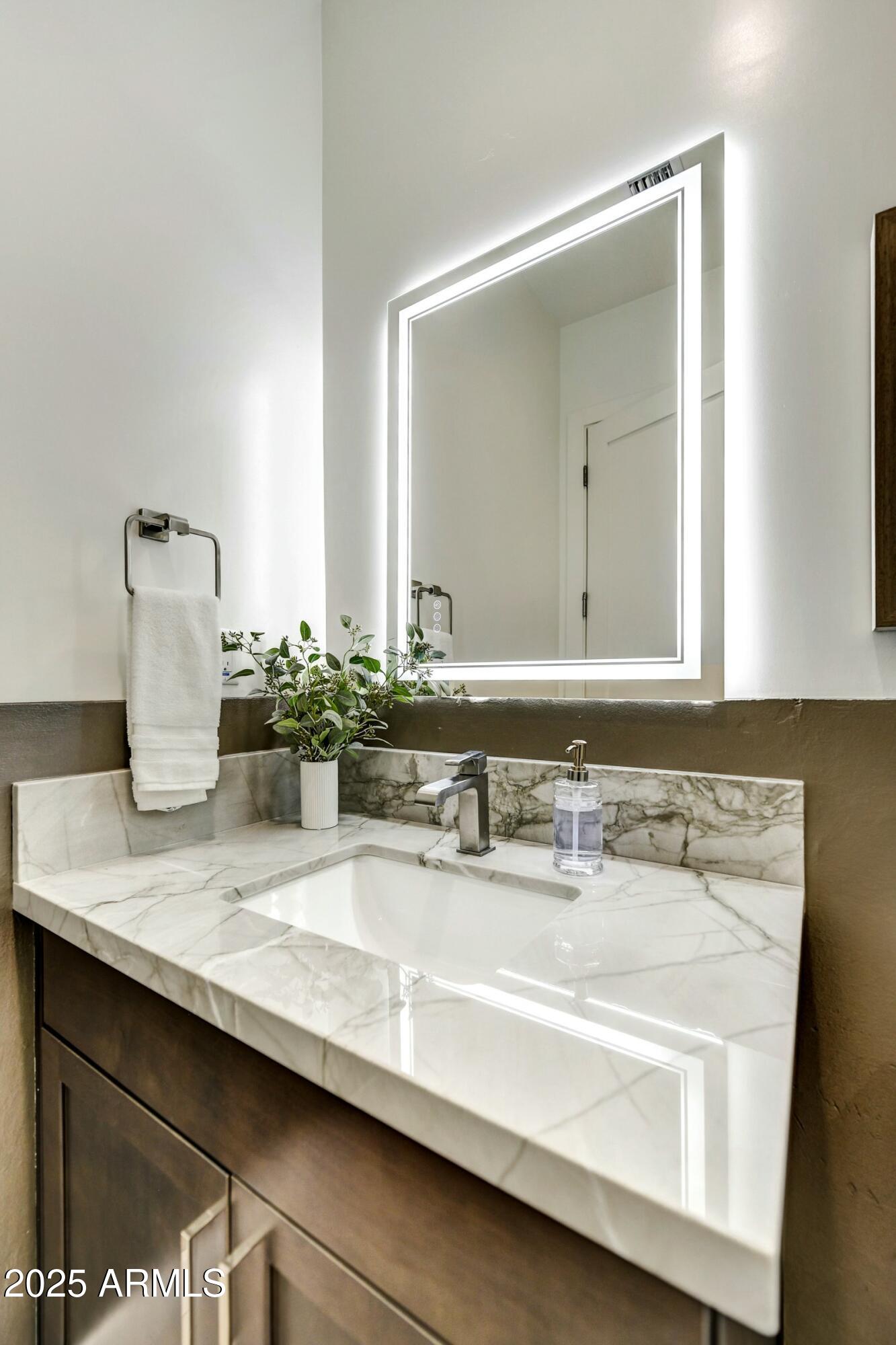6525 E Cave Creek Road Property Photo 12
