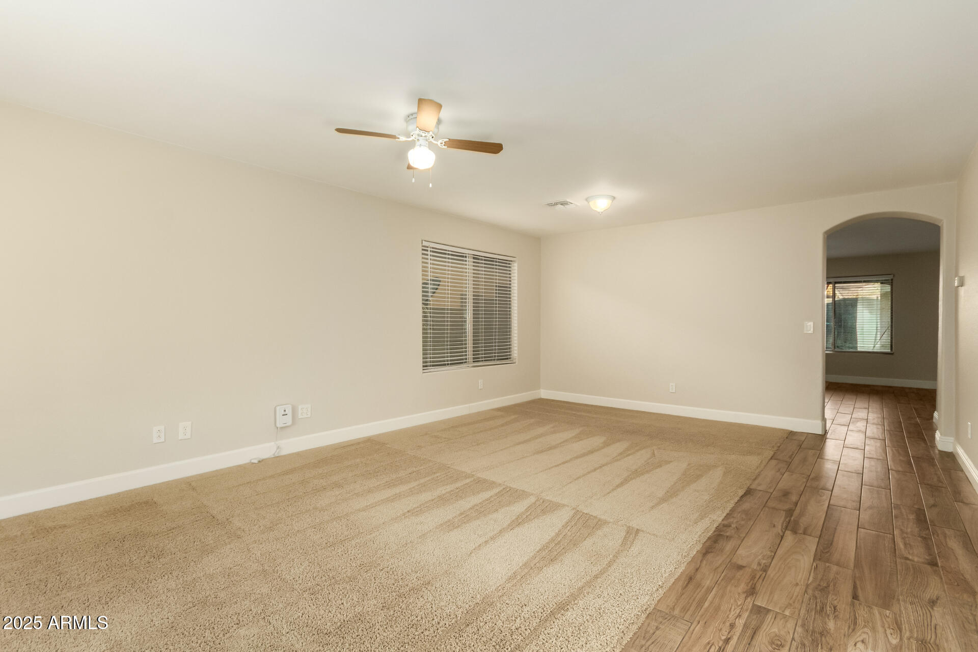 728 E Payton Street Property Photo 9