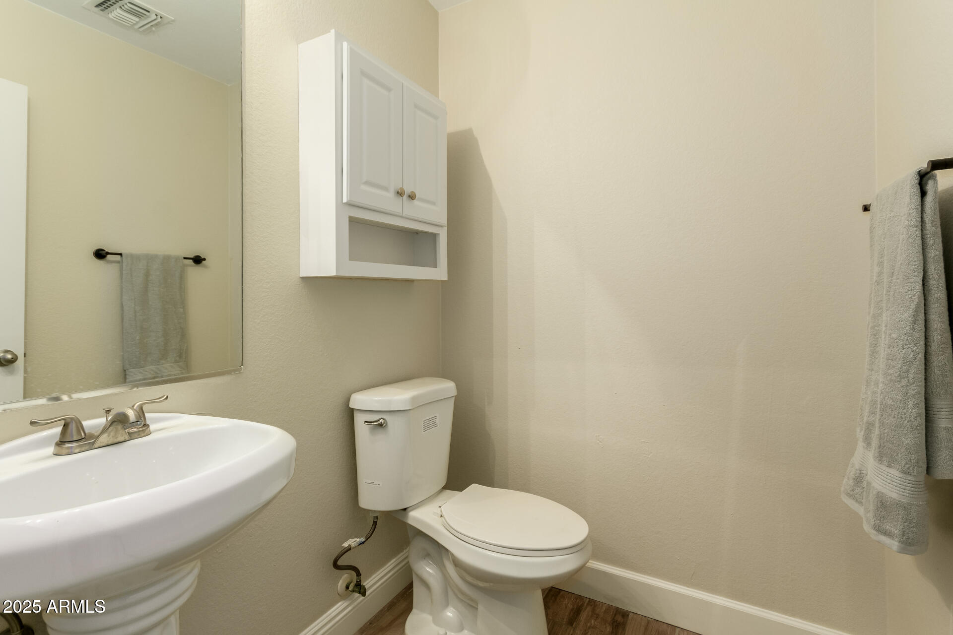 728 E Payton Street Property Photo 10