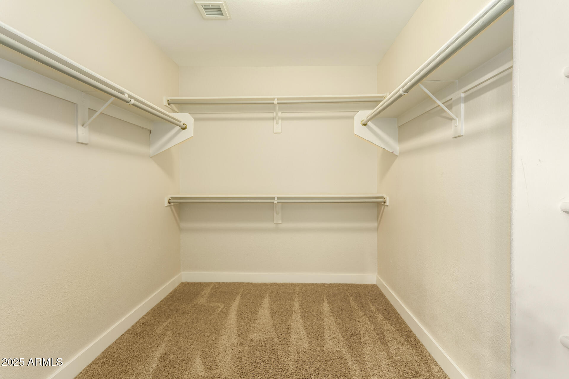 728 E Payton Street Property Photo 15