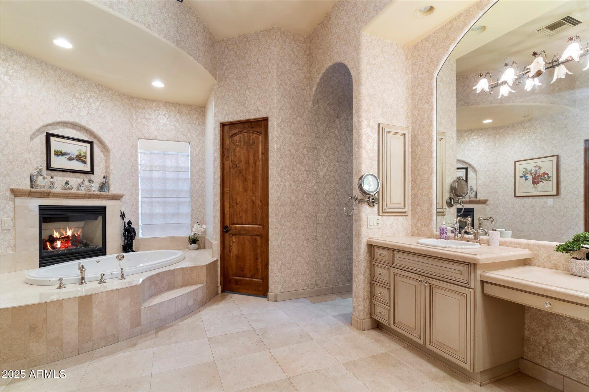 28626 N 108th Way N Property Photo 41