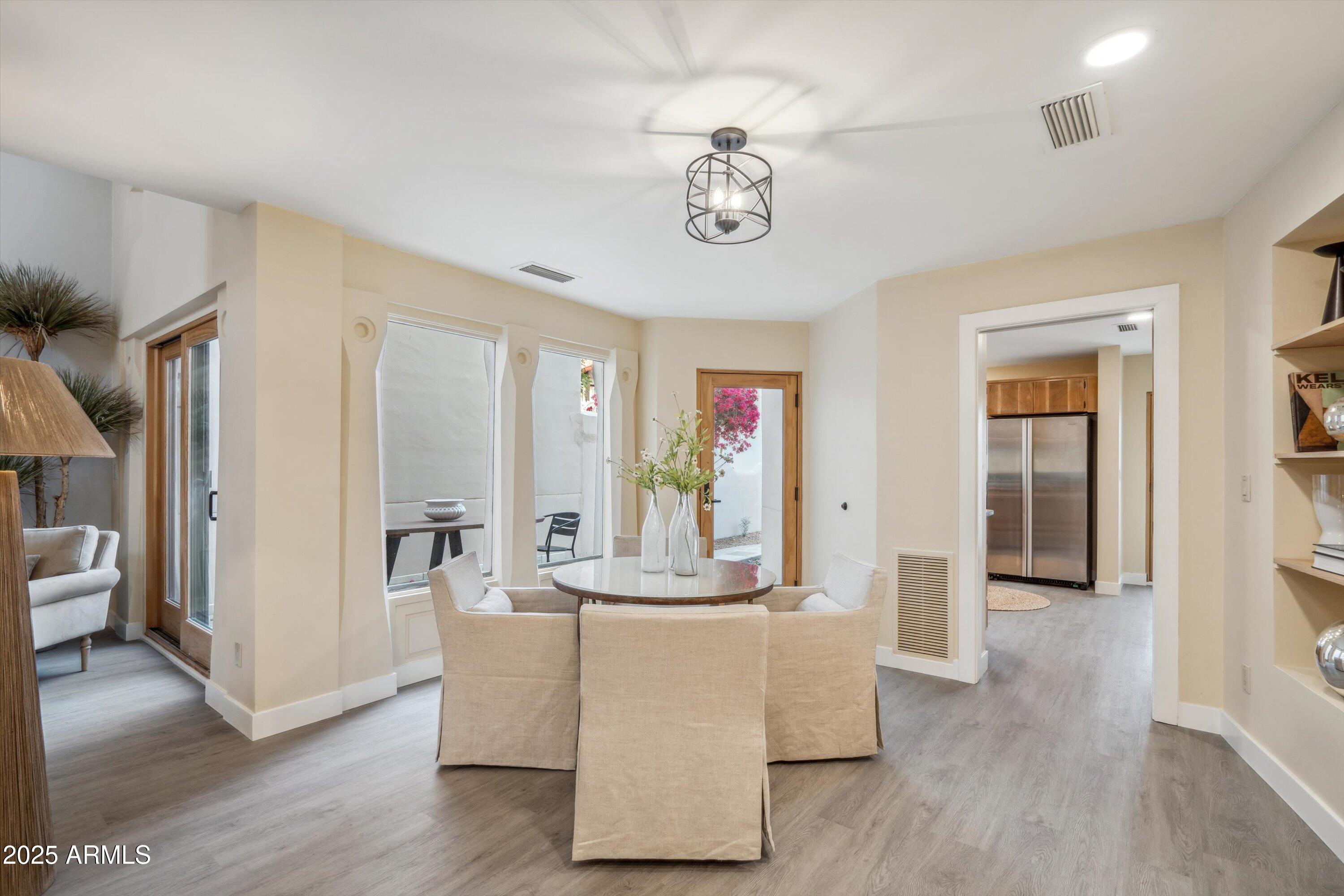 6411 S River Drive Property Photo 8