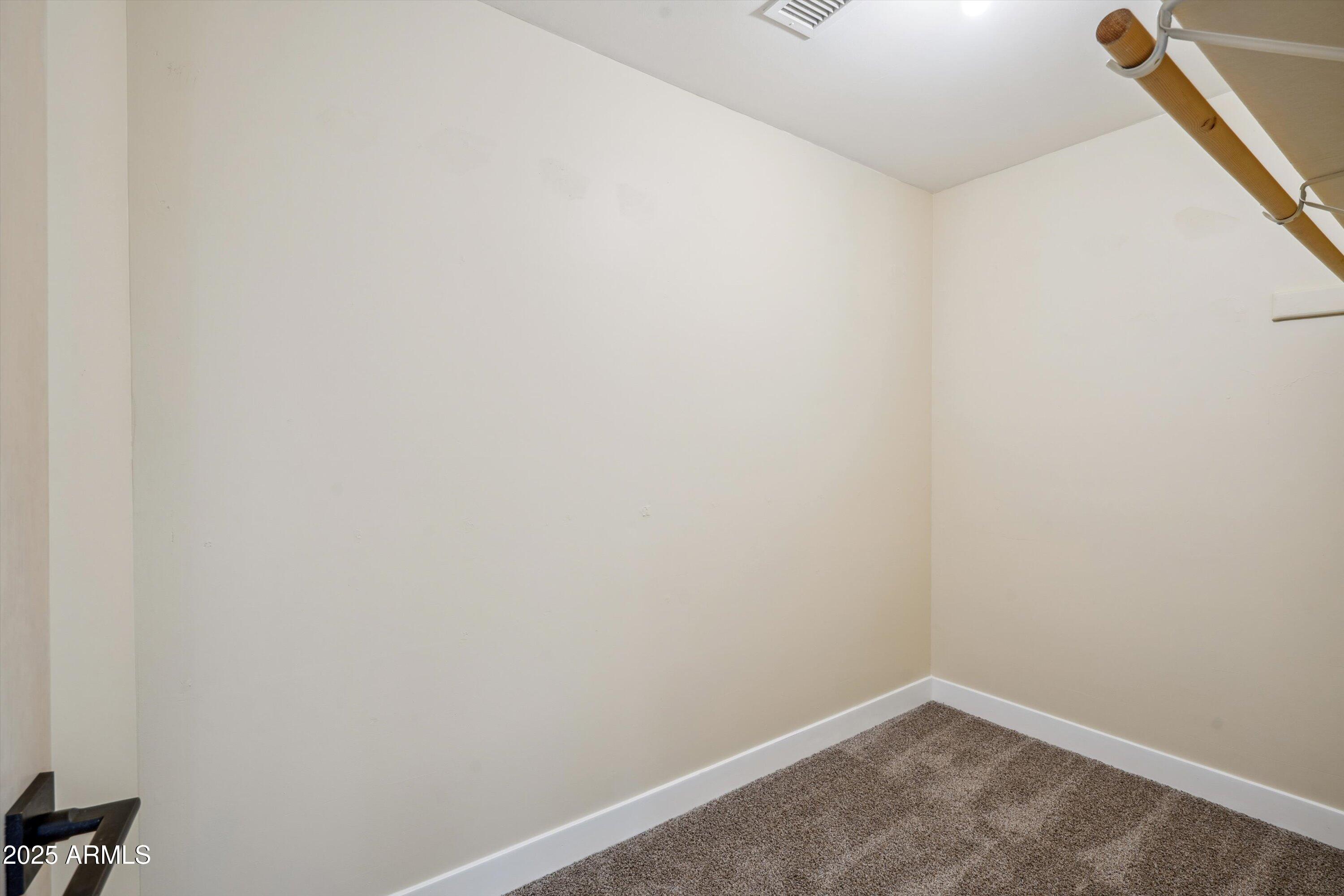 6411 S River Drive Property Photo 25