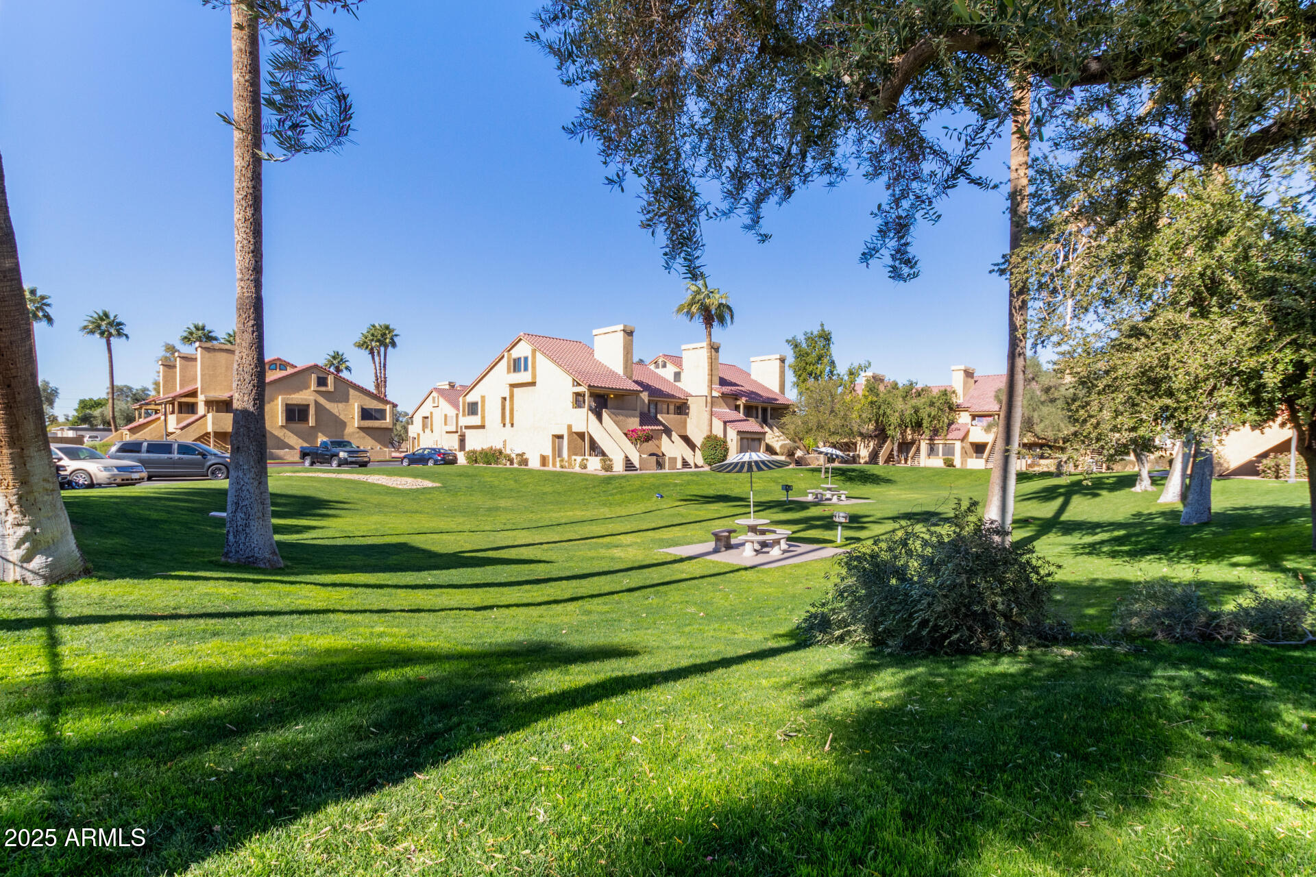 4901 S Calle Los Cerros Drive Property Photo 1
