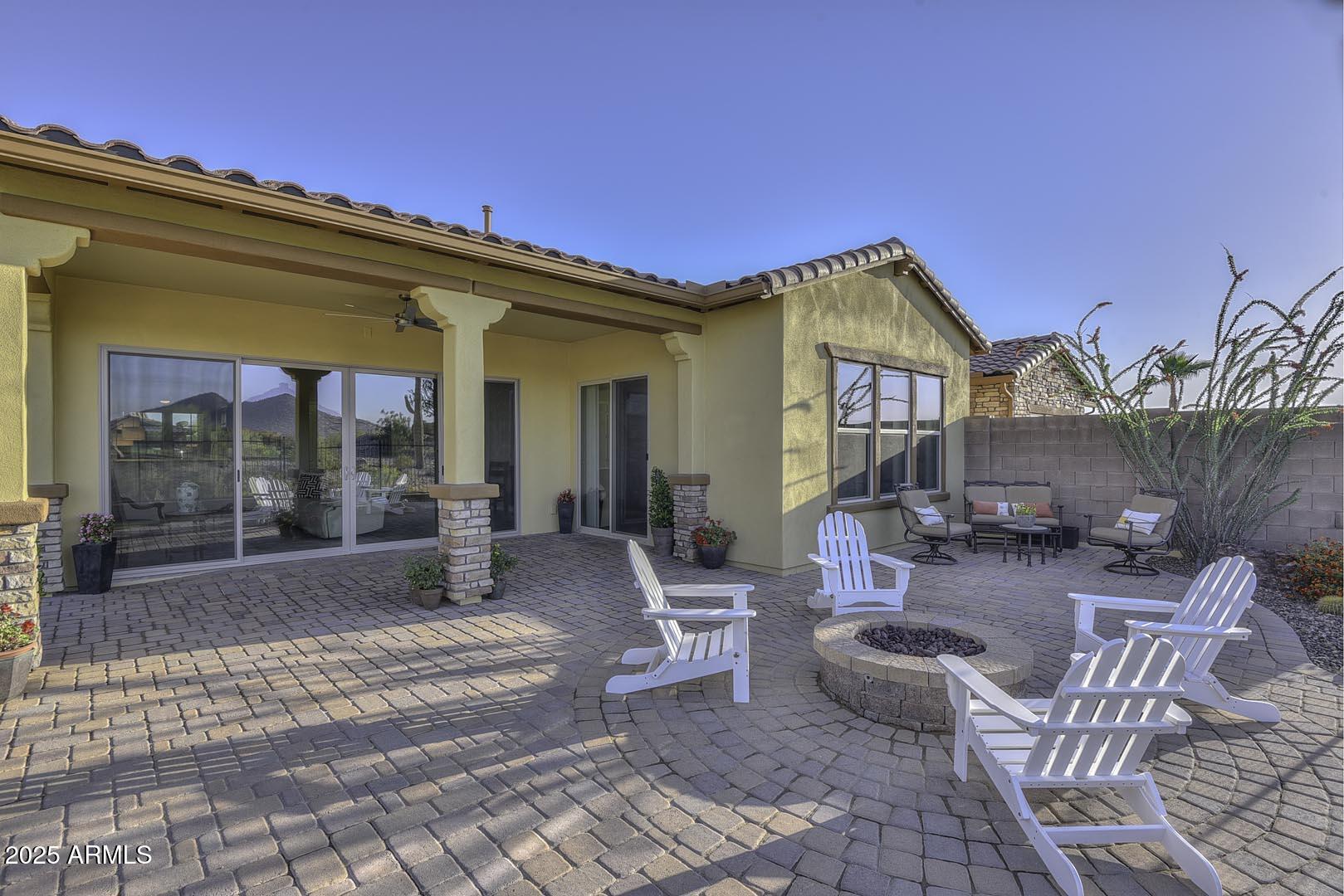 12128 W Desert Mirage Drive Property Photo 4