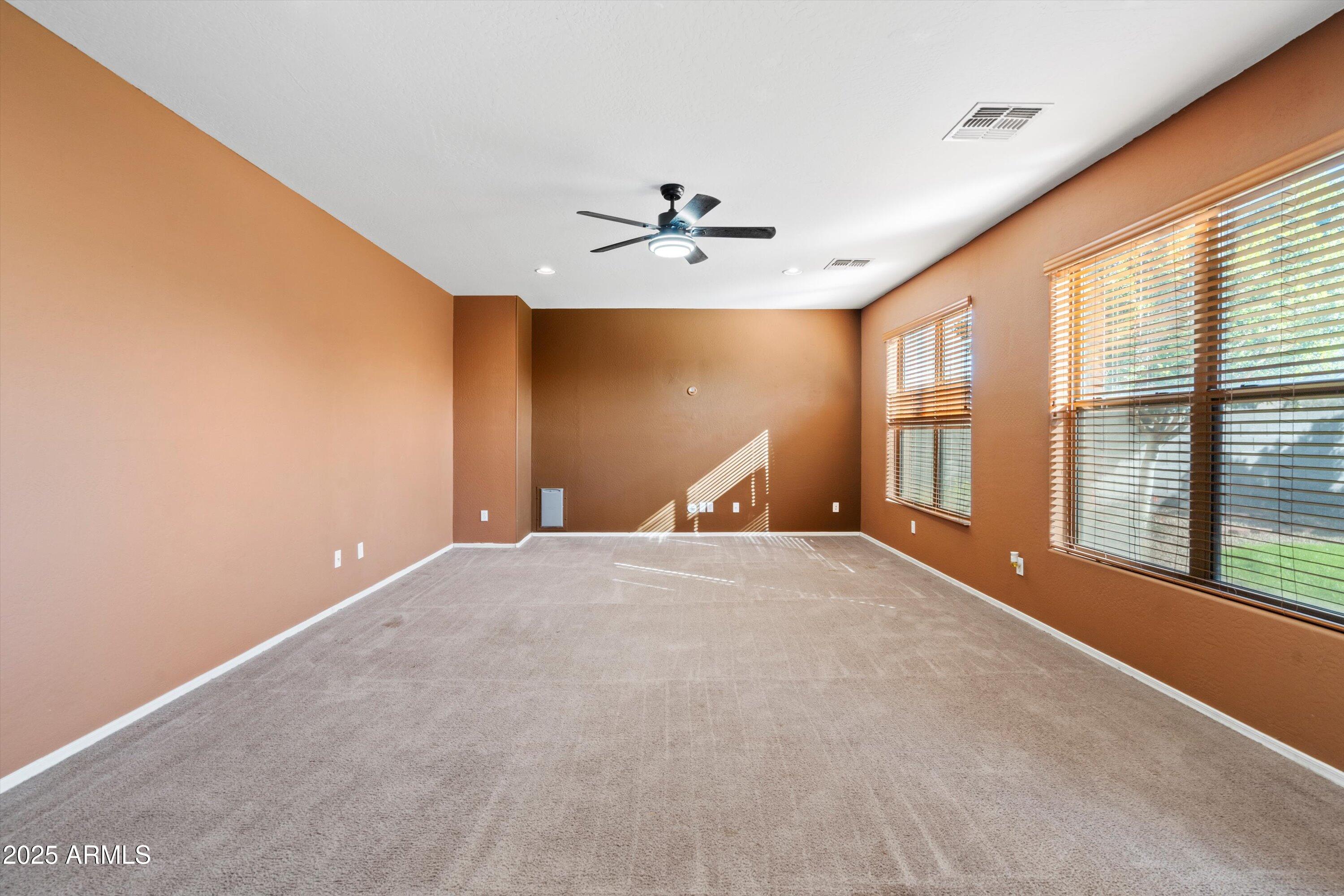 9931 W Odeum Lane Property Photo 11
