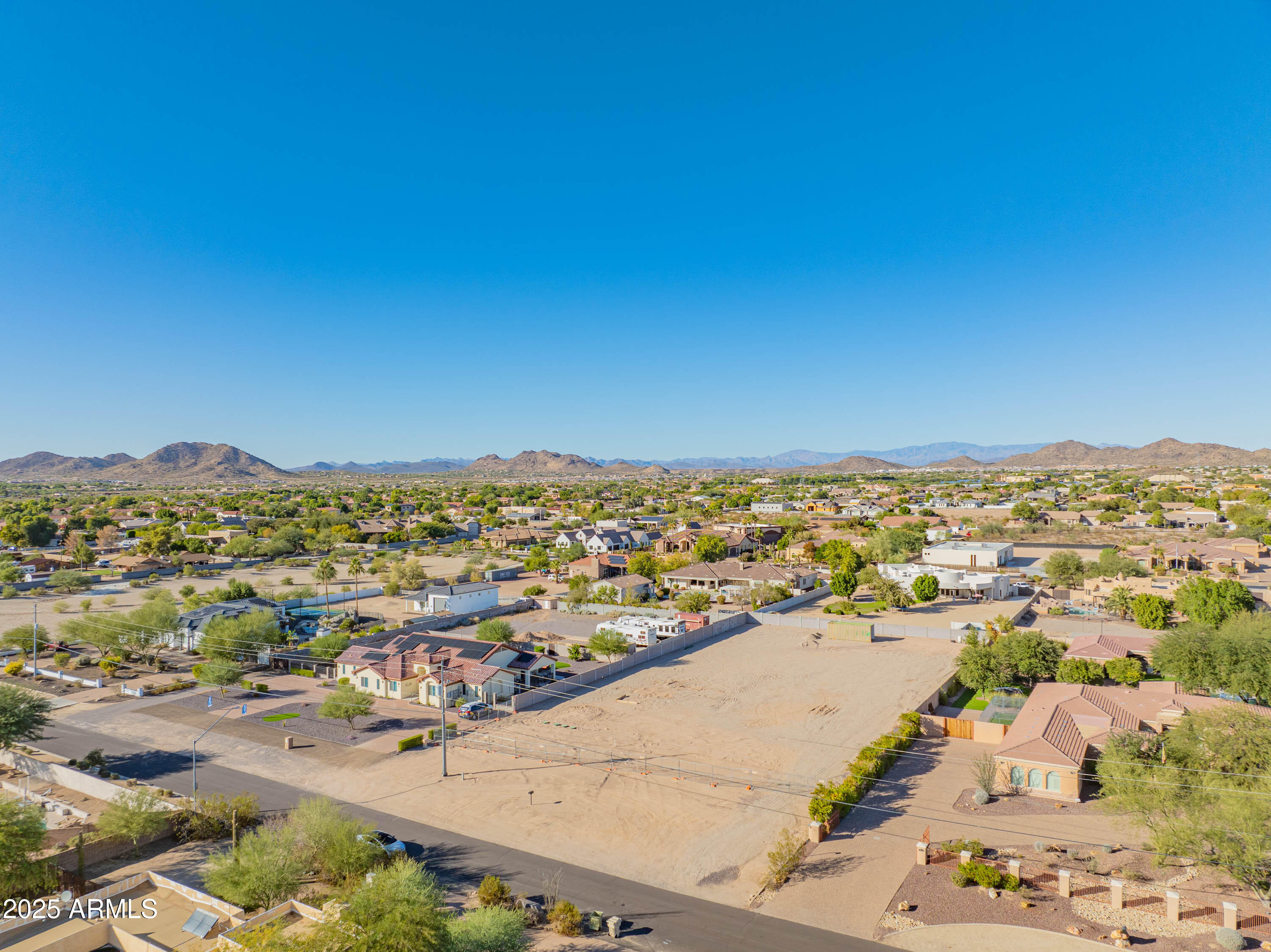 6900 W Pinnacle Peak Road Property Photo