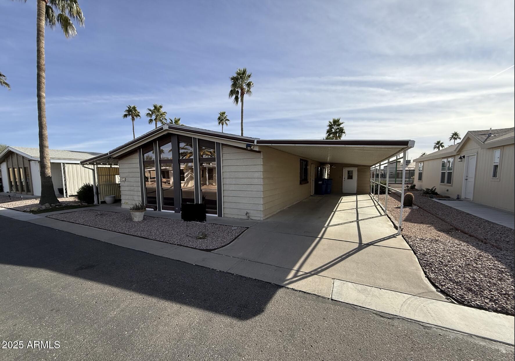 9302 E Broadway Road Property Photo 2