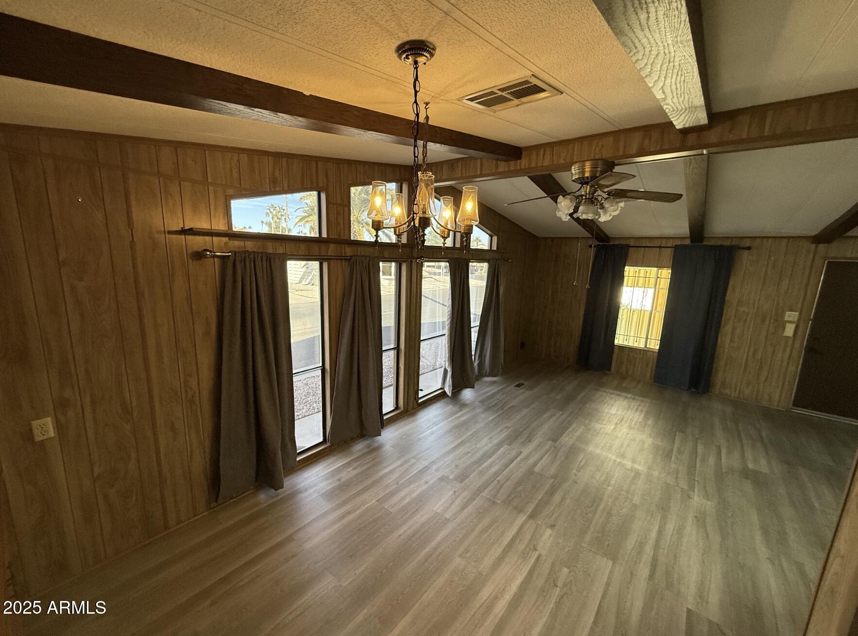 9302 E Broadway Road Property Photo 7