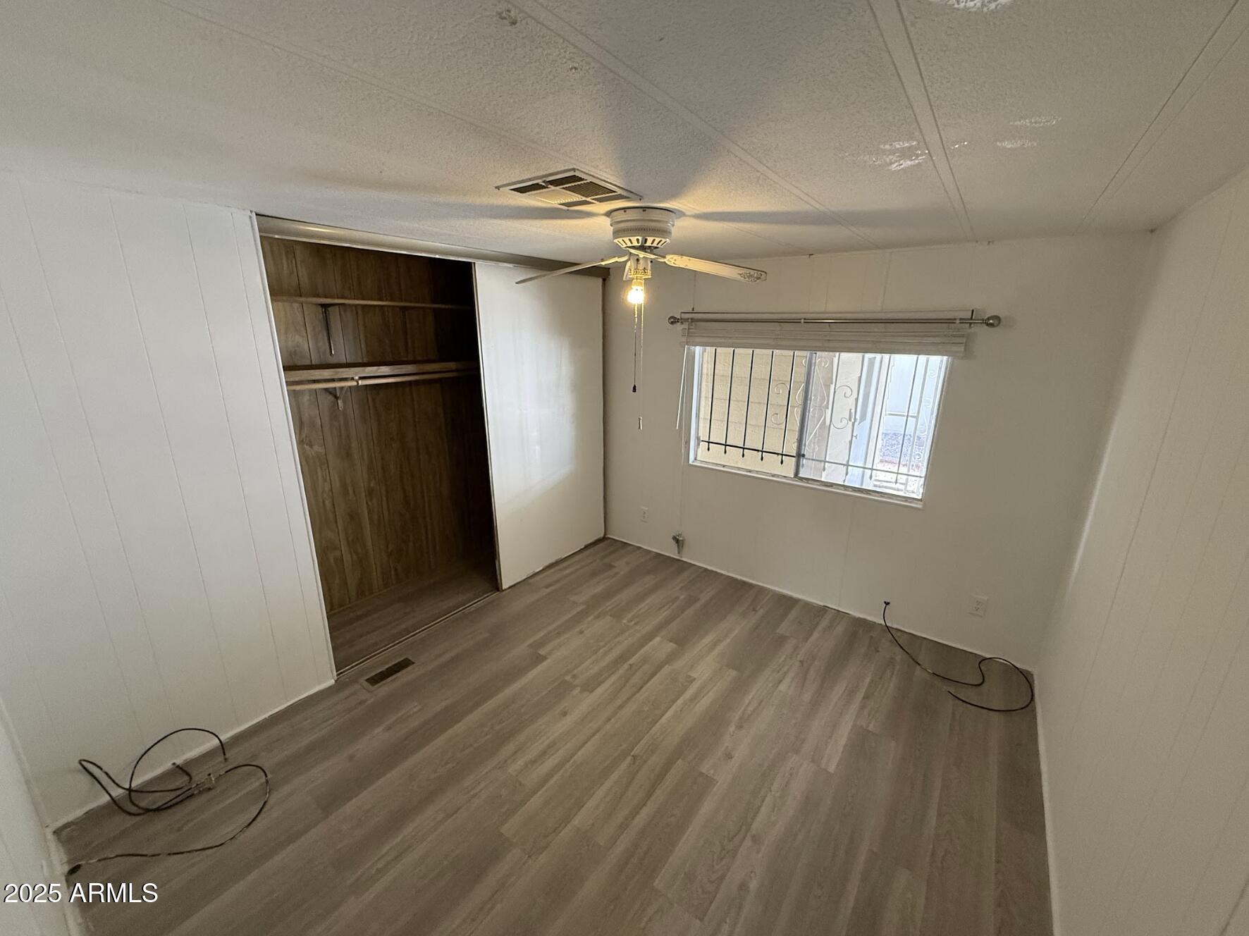 9302 E Broadway Road Property Photo 13